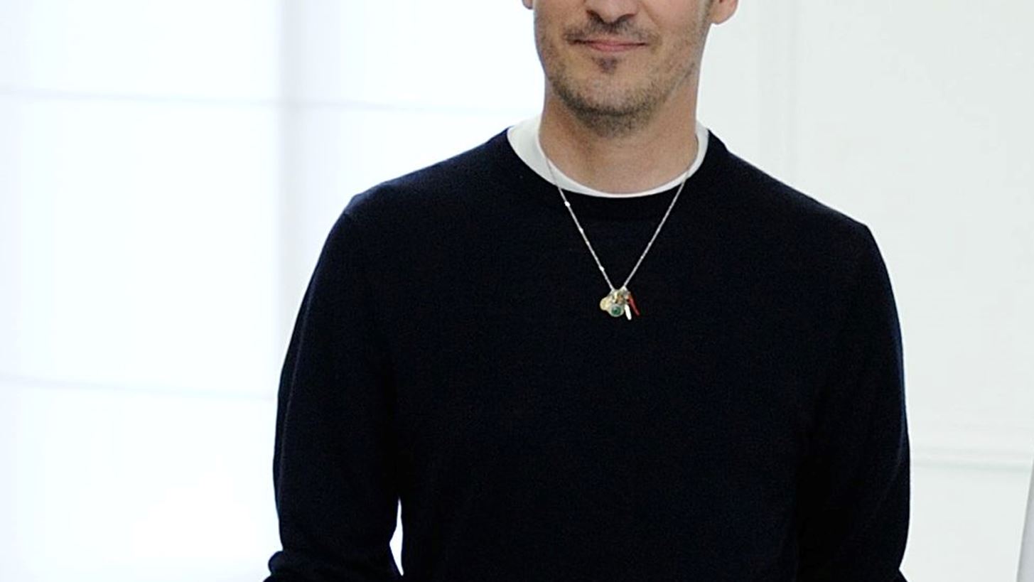 O Serge Ruffieux &#x3B5;&#x3AF;&#x3BD;&#x3B1;&#x3B9; &#x3BF; &#x3BD;&#x3AD;&#x3BF;&#x3C2; &#x3B4;&#x3B9;&#x3B5;&#x3C5;&#x3B8;&#x3C5;&#x3BD;&#x3C4;&#x3AE;&#x3C2; &#x3C4;&#x3BF;&#x3C5; &#x3BF;&#x3AF;&#x3BA;&#x3BF;&#x3C5; Carven