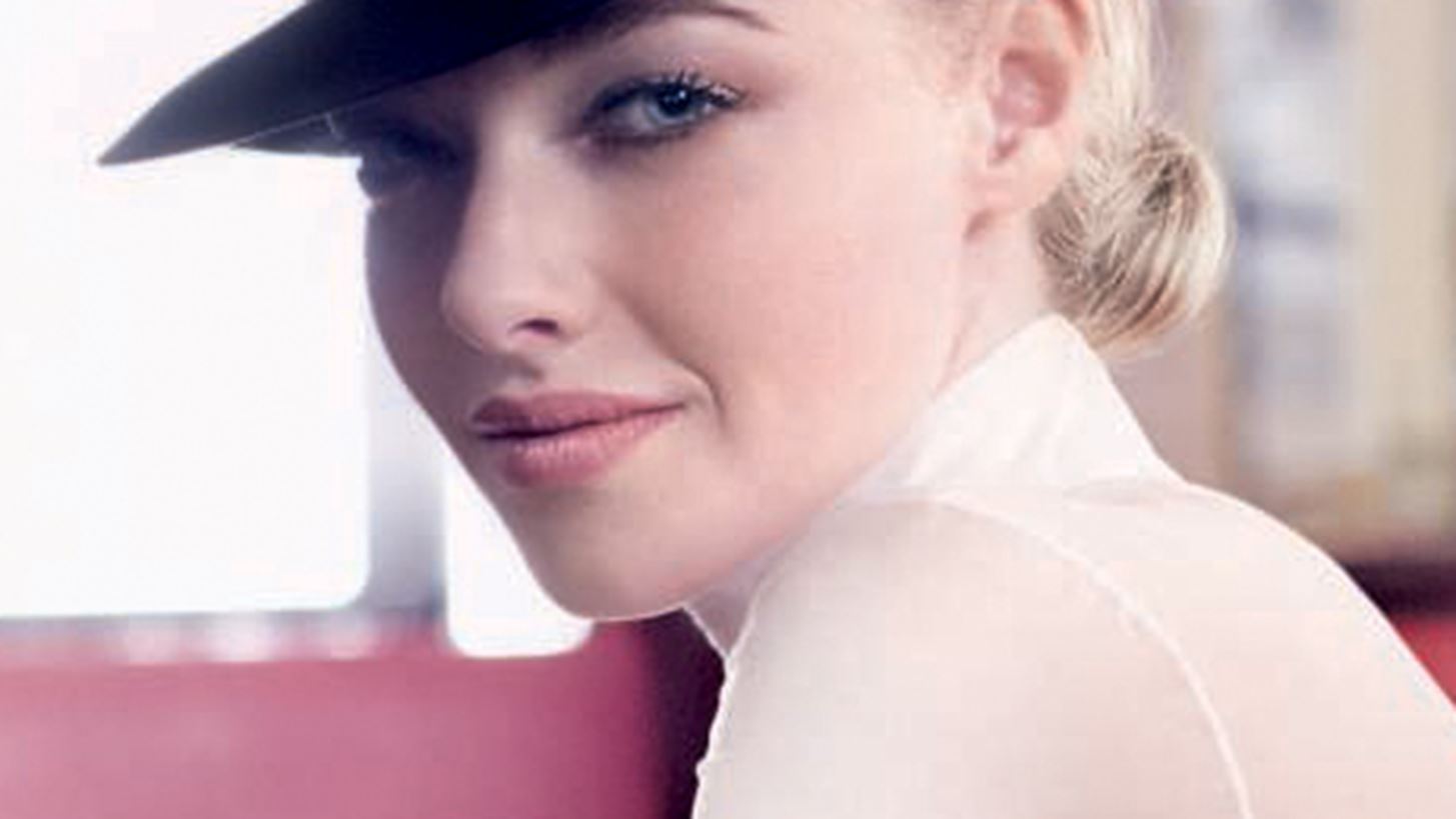 Glen Luchford: &#x39C;&#x3AF;&#x3B1; online &#x3AD;&#x3BA;&#x3B8;&#x3B5;&#x3C3;&#x3B7; &#x3B5;&#x3BE;&#x3B5;&#x3C1;&#x3B5;&#x3C5;&#x3BD;&#x3AC; &#x3C4;&#x3B9;&#x3C2; 3 &#x3B4;&#x3B5;&#x3BA;&#x3B1;&#x3B5;&#x3C4;&#x3AF;&#x3B5;&#x3C2; &#x3BA;&#x3B1;&#x3C1;&#x3B9;&#x3AD;&#x3C1;&#x3B1;&#x3C2; &#x3C4;&#x3BF;&#x3C5; fashion &#x3C6;&#x3C9;&#x3C4;&#x3BF;&#x3B3;&#x3C1;&#x3AC;&#x3C6;&#x3BF;&#x3C5;