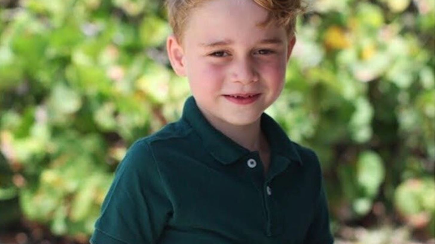 &#x39F; &#x3C0;&#x3C1;&#x3AF;&#x3B3;&#x3BA;&#x3B9;&#x3C0;&#x3B1;&#x3C2; George &#x3AD;&#x3B3;&#x3B9;&#x3BD;&#x3B5; 7 &#x3B5;&#x3C4;&#x3CE;&#x3BD;! &#x3A0;&#x3BF;&#x3B6;&#x3AC;&#x3C1;&#x3B5;&#x3B9; &#x3C7;&#x3B1;&#x3BC;&#x3BF;&#x3B3;&#x3B5;&#x3BB;&#x3B1;&#x3C3;&#x3C4;&#x3CC;&#x3C2; &#x3C3;&#x3C4;&#x3B9;&#x3C2; &#x3BD;&#x3AD;&#x3B5;&#x3C2; &#x3C6;&#x3C9;&#x3C4;&#x3BF;&#x3B3;&#x3C1;&#x3B1;&#x3C6;&#x3AF;&#x3B5;&#x3C2;