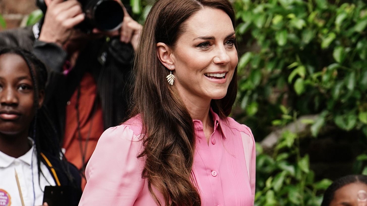 Kate Middleton | &#x3A4;&#x3CC;&#x3C4;&#x3B5; &#x3B8;&#x3B1; &#x3C0;&#x3C1;&#x3B1;&#x3B3;&#x3BC;&#x3B1;&#x3C4;&#x3BF;&#x3C0;&#x3BF;&#x3B9;&#x3AE;&#x3C3;&#x3B5;&#x3B9; &#x3C4;&#x3B7;&#x3BD; &#x3B5;&#x3C0;&#x3CC;&#x3BC;&#x3B5;&#x3BD;&#x3B7; &#x3B4;&#x3B7;&#x3BC;&#x3CC;&#x3C3;&#x3B9;&#x3B1; &#x3B5;&#x3BC;&#x3C6;&#x3AC;&#x3BD;&#x3B9;&#x3C3;&#x3AE; &#x3C4;&#x3B7;&#x3C2;