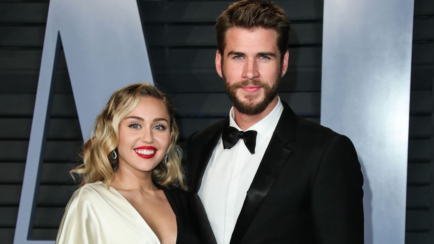 &quot;&#x3A6;&#x3CD;&#x3B3;&#x3B5; &#x3B1;&#x3C0;&#x3CC; &#x3C4;&#x3B7; &#x3B6;&#x3C9;&#x3AE; &#x3BC;&#x3BF;&#x3C5;&quot; | &#x397; Miley Cyrus &#x3BE;&#x3B1;&#x3BD;&#x3B1;&#x3C7;&#x3C4;&#x3C5;&#x3C0;&#x3AC; - &#x3BC;&#x3AC;&#x3BB;&#x3BB;&#x3BF;&#x3BD; &#x3BA;&#x3B1;&#x3C4;&#x3AC; &#x3C4;&#x3BF;&#x3C5; Liam Hemsworth- &#x3BC;&#x3B5; &#x3C4;&#x3BF; &#x3BD;&#x3AD;&#x3BF; &#x3C4;&#x3B7;&#x3C2; &#x3BA;&#x3BF;&#x3BC;&#x3BC;&#x3AC;&#x3C4;&#x3B9;