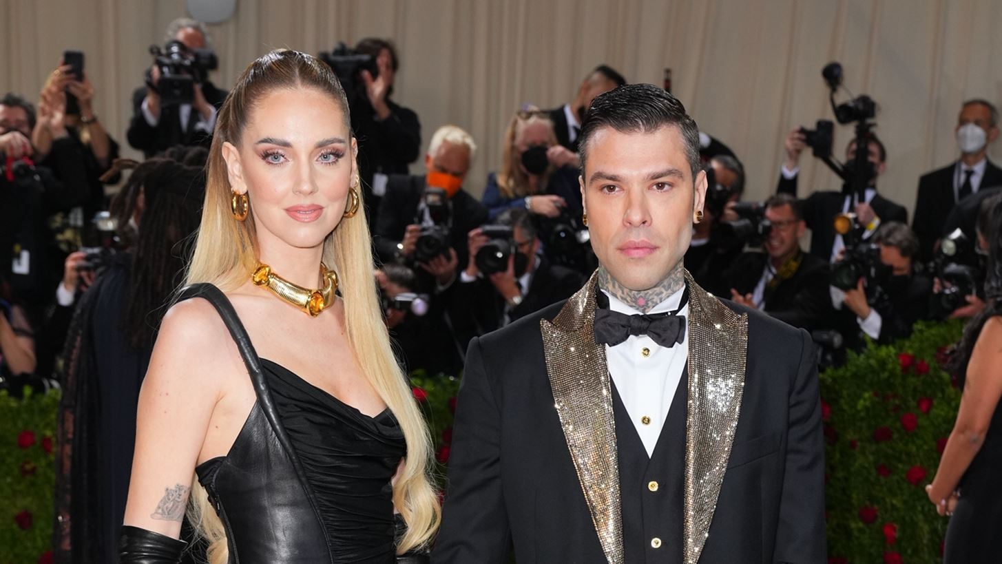 Chiara Ferragni - Fedez | &#x39F; &#x3AC;&#x3B3;&#x3C1;&#x3B9;&#x3BF;&#x3C2; &#x3C4;&#x3C3;&#x3B1;&#x3BA;&#x3C9;&#x3BC;&#x3CC;&#x3C2; &#x3C3;&#x3C4;&#x3B1; &#x3B3;&#x3B5;&#x3BD;&#x3AD;&#x3B8;&#x3BB;&#x3B9;&#x3B1; &#x3C4;&#x3B7;&#x3C2; &#x3BC;&#x3B9;&#x3BA;&#x3C1;&#x3CC;&#x3C4;&#x3B5;&#x3C1;&#x3B7;&#x3C2; &#x3BA;&#x3CC;&#x3C1;&#x3B7;&#x3C2; &#x3C4;&#x3BF;&#x3C5;&#x3C2;, Vittoria, &#x3C0;&#x3BF;&#x3C5; &#x3C0;&#x3C1;&#x3BF;&#x3C3;&#x3C0;&#x3AC;&#x3B8;&#x3B7;&#x3C3;&#x3B1;&#x3BD; &#x3BD;&#x3B1; &#x3BA;&#x3C1;&#x3CD;&#x3C8;&#x3BF;&#x3C5;&#x3BD;