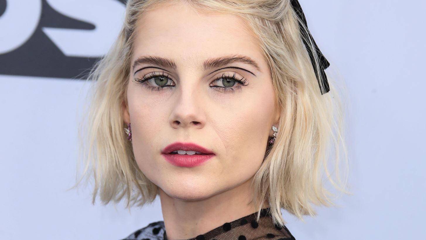 &#x397; Lucy Boynton &#x3B8;&#x3B1; &#x3C5;&#x3C0;&#x3BF;&#x3B4;&#x3C5;&#x3B8;&#x3B5;&#x3AF; &#x3C4;&#x3B7;&#x3BD; Marianne Faithfull &#x3C3;&#x3B5; &#x3BC;&#x3AF;&#x3B1; &#x3BD;&#x3AD;&#x3B1; &#x3B2;&#x3B9;&#x3BF;&#x3B3;&#x3C1;&#x3B1;&#x3C6;&#x3AF;&#x3B1;