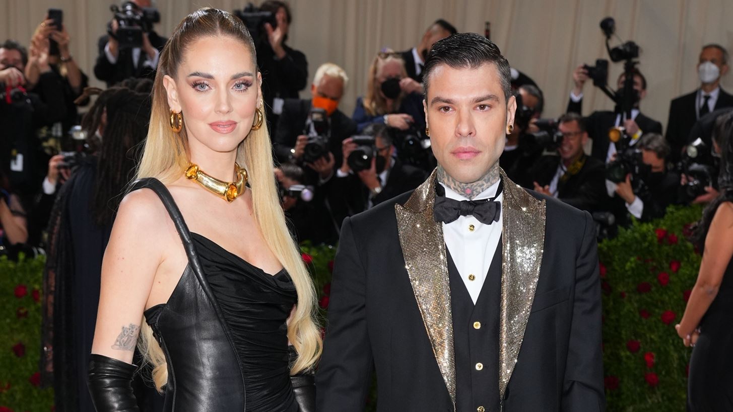 Chiara Ferragni - Fedez | &#x395;&#x3AF;&#x3BD;&#x3B1;&#x3B9; &#x3BF; &#x3C7;&#x3C9;&#x3C1;&#x3B9;&#x3C3;&#x3BC;&#x3CC;&#x3C2; &#x3C4;&#x3BF;&#x3C5;&#x3C2; &#x3B5;&#x3C0;&#x3B9;&#x3BA;&#x3BF;&#x3B9;&#x3BD;&#x3C9;&#x3BD;&#x3B9;&#x3B1;&#x3BA;&#x3CC; &#x3C4;&#x3C1;&#x3B9;&#x3BA;;