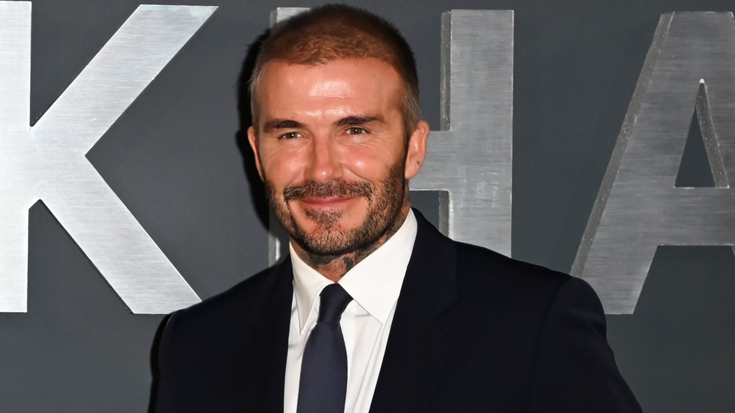 David Beckham | &#x397; &#x3BA;&#x3B1;&#x3C4;&#x3AC;&#x3B8;&#x3BB;&#x3B9;&#x3C8;&#x3B7; &#x3BA;&#x3B1;&#x3B9; 3 &#x3B1;&#x3BA;&#x3CC;&#x3BC;&#x3B7; &#x3B1;&#x3C0;&#x3BF;&#x3BA;&#x3B1;&#x3BB;&#x3CD;&#x3C8;&#x3B5;&#x3B9;&#x3C2; &#x3B1;&#x3C0;&#x3CC; &#x3C4;&#x3BF; &#x3BD;&#x3AD;&#x3BF; &#x3C4;&#x3BF;&#x3C5; &#x3BD;&#x3C4;&#x3BF;&#x3BA;&#x3B9;&#x3BC;&#x3B1;&#x3BD;&#x3C4;&#x3AD;&#x3C1;