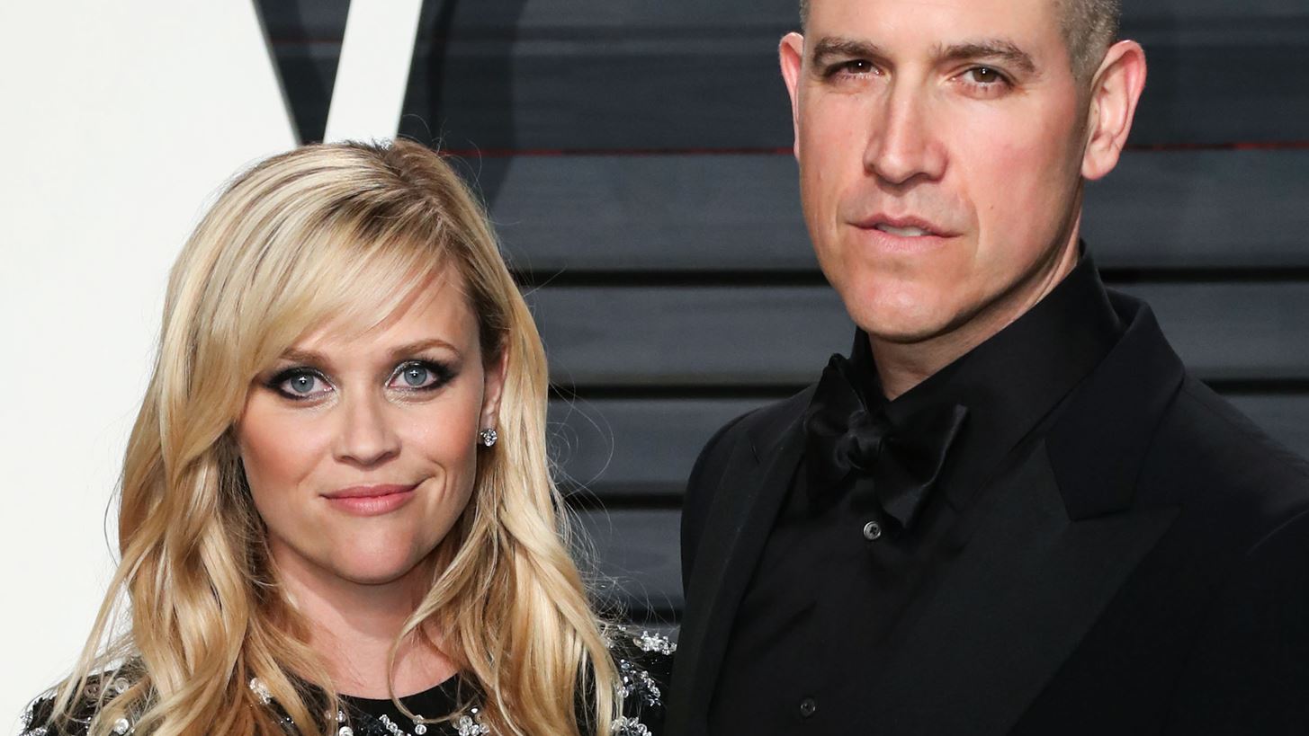 Reese Witherspoon | &#x3A0;&#x3CE;&#x3C2; &#x3B8;&#x3B1; &#x3C7;&#x3C9;&#x3C1;&#x3AF;&#x3C3;&#x3B5;&#x3B9; &#x3C4;&#x3B7;&#x3BD; 430 &#x3B5;&#x3BA;&#x3B1;&#x3C4;&#x3BF;&#x3BC;&#x3BC;&#x3C5;&#x3C1;&#x3AF;&#x3C9;&#x3BD; &#x3B4;&#x3BF;&#x3BB;&#x3B1;&#x3C1;&#x3AF;&#x3C9;&#x3BD; &#x3C0;&#x3B5;&#x3C1;&#x3B9;&#x3BF;&#x3C5;&#x3C3;&#x3AF;&#x3B1; &#x3C4;&#x3B7;&#x3C2; &#x3BC;&#x3B5; &#x3C4;&#x3BF;&#x3BD; Jim Toth &#x3BC;&#x3B5;&#x3C4;&#x3AC; &#x3C4;&#x3BF; &#x3B4;&#x3B9;&#x3B1;&#x3B6;&#x3CD;&#x3B3;&#x3B9;&#x3BF;;