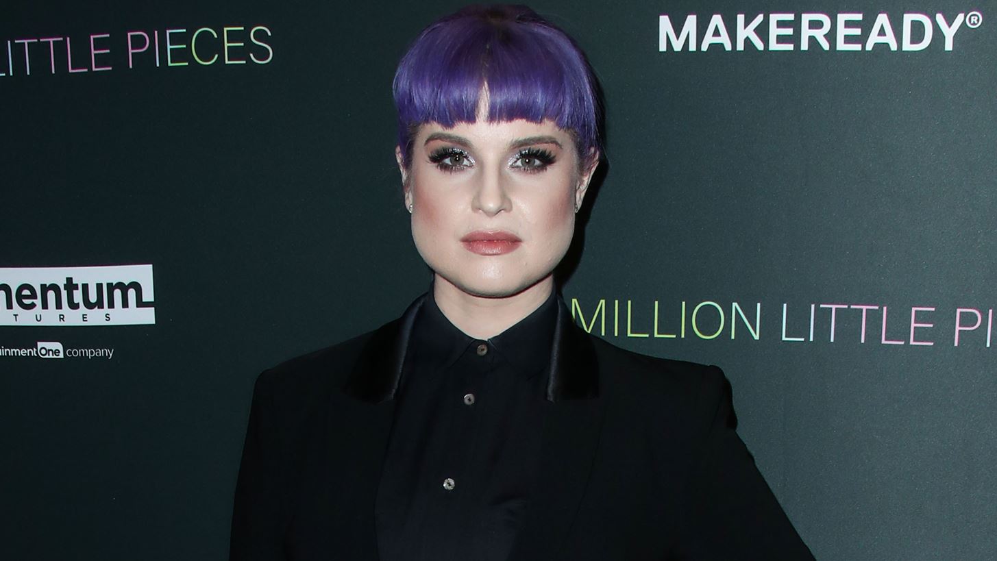 &#x397; Kelly Osbourne &#x3BC;&#x3B5;&#x3C4;&#x3B1;&#x3C6;&#x3AD;&#x3C1;&#x3B8;&#x3B7;&#x3BA;&#x3B5; &#x3C3;&#x3C4;&#x3BF; &#x3BD;&#x3BF;&#x3C3;&#x3BF;&#x3BA;&#x3BF;&#x3BC;&#x3B5;&#x3AF;&#x3BF; &#x3B3;&#x3B9;&#x3B1; &#x3BD;&#x3B1; &#x3B3;&#x3B5;&#x3BD;&#x3BD;&#x3AE;&#x3C3;&#x3B5;&#x3B9; &#x3C4;&#x3BF; &#x3BC;&#x3C9;&#x3C1;&#x3CC; &#x3C4;&#x3B7;&#x3C2;