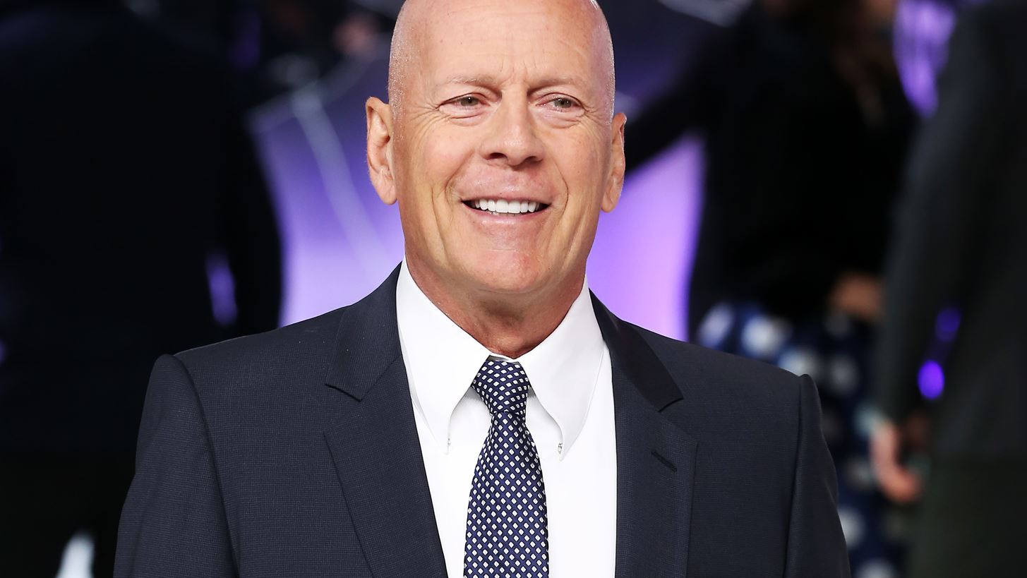 Bruce Willis | &#x391;&#x3C0;&#x3AD;&#x3BA;&#x3C4;&#x3B7;&#x3C3;&#x3B5; &quot;&#x3C8;&#x3B7;&#x3C6;&#x3B9;&#x3B1;&#x3BA;&#x3CC; &#x3BA;&#x3BB;&#x3CE;&#x3BD;&#x3BF;&quot; &#x3B3;&#x3B9;&#x3B1; &#x3BD;&#x3B1; &#x3B5;&#x3BC;&#x3C6;&#x3B1;&#x3BD;&#x3AF;&#x3B6;&#x3B5;&#x3C4;&#x3B1;&#x3B9; &#x3C3;&#x3B5; &#x3C4;&#x3B1;&#x3B9;&#x3BD;&#x3AF;&#x3B5;&#x3C2; &#x3BC;&#x3B5;&#x3C4;&#x3AC; &#x3C4;&#x3B7;&#x3BD; &#x3B1;&#x3C6;&#x3B1;&#x3C3;&#x3AF;&#x3B1;