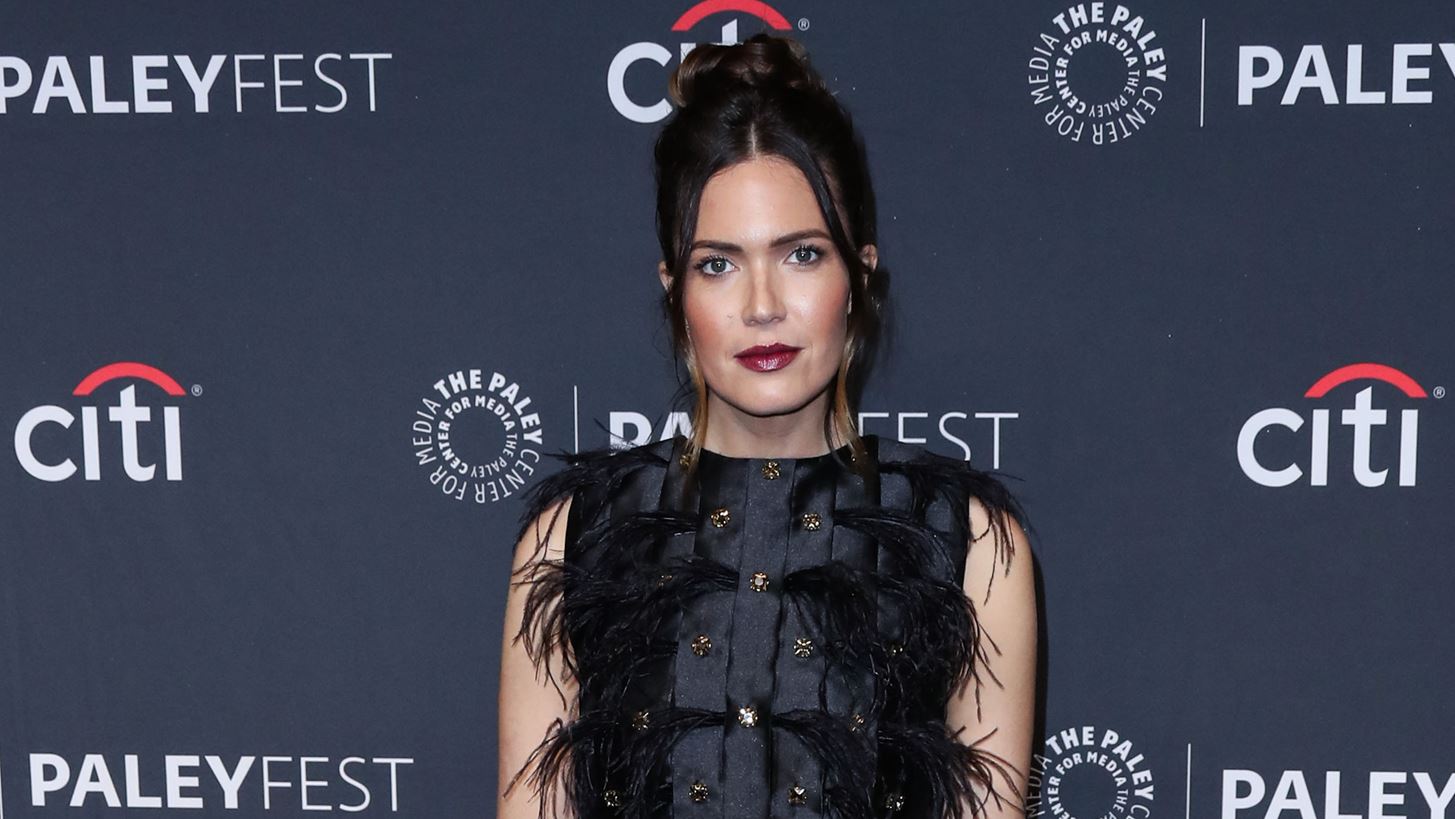 Baby No.2 | &#x397; Mandy Moore &#x3C0;&#x3B5;&#x3C1;&#x3B9;&#x3BC;&#x3AD;&#x3BD;&#x3B5;&#x3B9; &#x3C4;&#x3BF; &#x3B4;&#x3B5;&#x3CD;&#x3C4;&#x3B5;&#x3C1;&#x3BF; &#x3C0;&#x3B1;&#x3B9;&#x3B4;&#x3AF; &#x3C4;&#x3B7;&#x3C2;