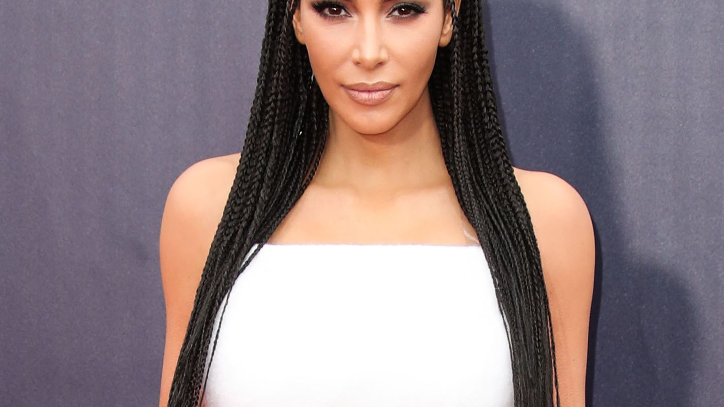 &#x393;&#x3B9;&#x3B1;&#x3C4;&#x3AF; &#x3B7; Kim Kardashian &#x3AD;&#x3B4;&#x3C9;&#x3C3;&#x3B5; &#x3B4;&#x3B9;&#x3AC;&#x3BB;&#x3B5;&#x3BE;&#x3B7; &#x3C3;&#x3C4;&#x3BF; Harvard; &#x397; &#x3C3;&#x3BA;&#x3BB;&#x3B7;&#x3C1;&#x3AE; &#x3BA;&#x3C1;&#x3B9;&#x3C4;&#x3B9;&#x3BA;&#x3AE; &#x3C0;&#x3BF;&#x3C5; &#x3B4;&#x3AD;&#x3C7;&#x3C4;&#x3B7;&#x3BA;&#x3B5; &#x3C3;&#x3C4;&#x3B1; social media