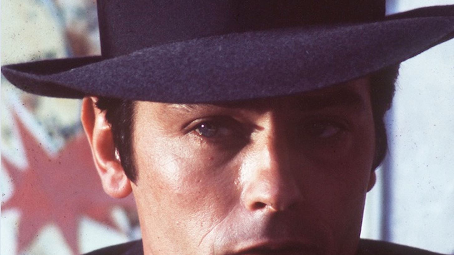 Alain Delon: 5 &#x3C6;&#x3BF;&#x3C1;&#x3AD;&#x3C2; &#x3C0;&#x3BF;&#x3C5; &#x3C0;&#x3C1;&#x3BF;&#x3BA;&#x3AC;&#x3BB;&#x3B5;&#x3C3;&#x3B5; &#x3BC;&#x3B5; &#x3C4;&#x3B9;&#x3C2; &#x3B4;&#x3B7;&#x3BB;&#x3CE;&#x3C3;&#x3B5;&#x3B9;&#x3C2; &#x3C4;&#x3BF;&#x3C5;