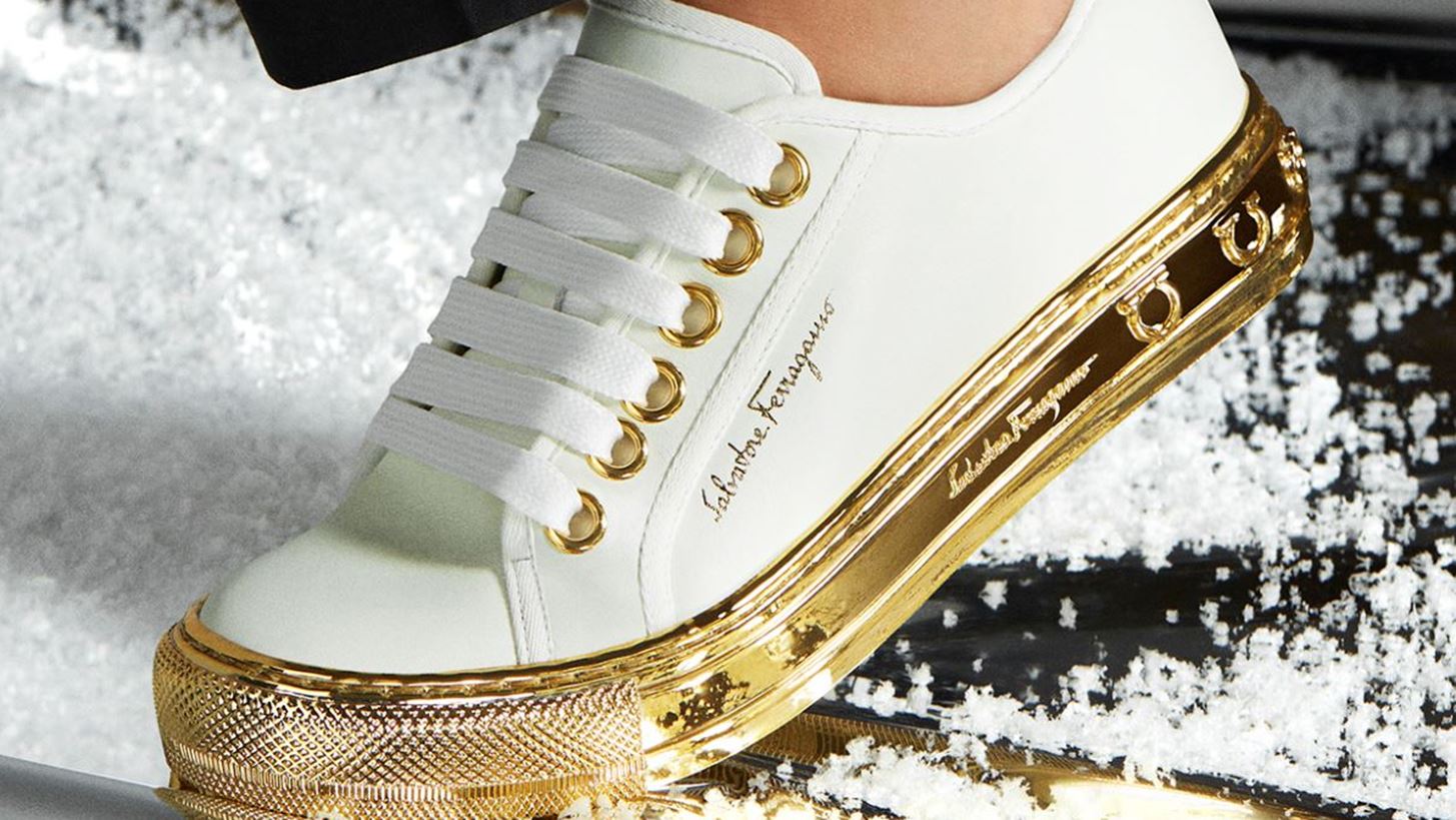 Unwrapping Joy | &#x397; &#x3BD;&#x3AD;&#x3B1; &#x3C3;&#x3C5;&#x3BB;&#x3BB;&#x3BF;&#x3B3;&#x3AE; Holiday 2020 &#x3C4;&#x3BF;&#x3C5; &#x3BF;&#x3AF;&#x3BA;&#x3BF;&#x3C5; Ferragamo