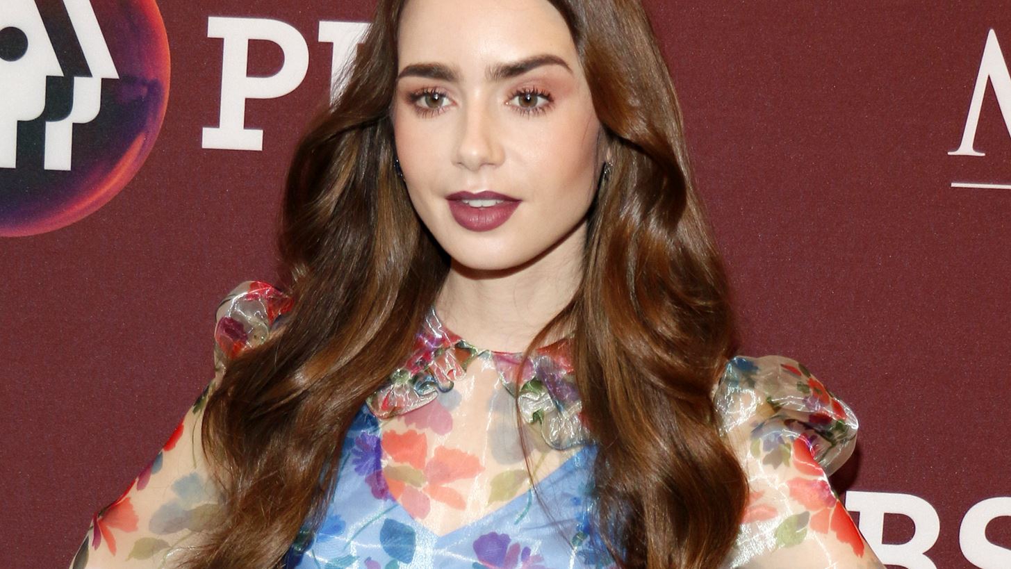 Lily Collins | Μοιράστηκε αδημοσίευτες φωτογραφίες της από το ταξίδι του μέλιτος με τον Charlie McDowell