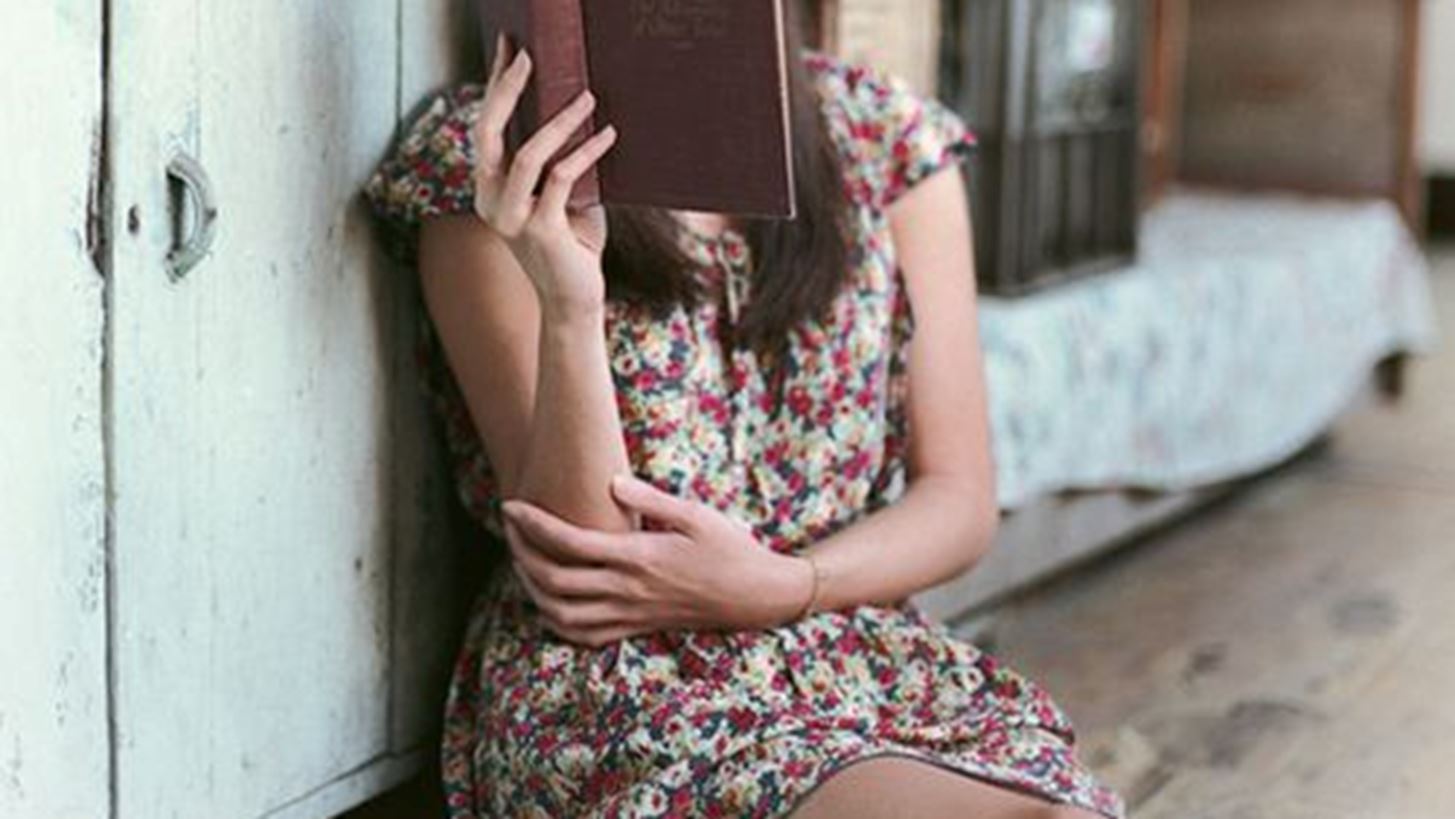 6 υπέροχες ιστορίες αγάπης για να διαβάσεις την ημέρα του Αγίου Βαλεντίνου