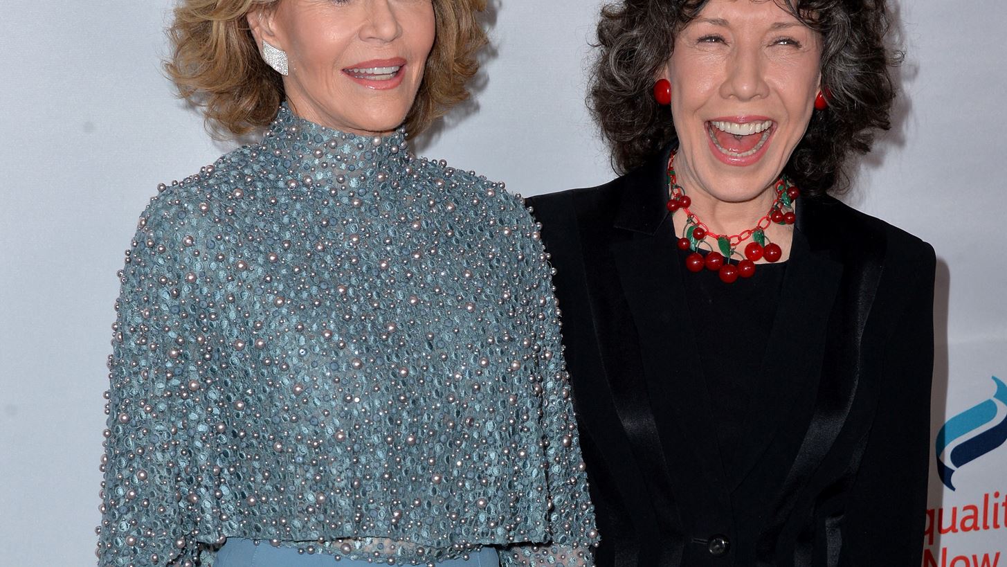 &#x39F;&#x3B9; Jane Fonda &#x3BA;&#x3B1;&#x3B9; Lily Tomlin &#x3C3;&#x3C4;&#x3BF; &#x3C0;&#x3BB;&#x3B5;&#x3C5;&#x3C1;&#x3CC; &#x3C4;&#x3BF;&#x3C5; Joe Biden