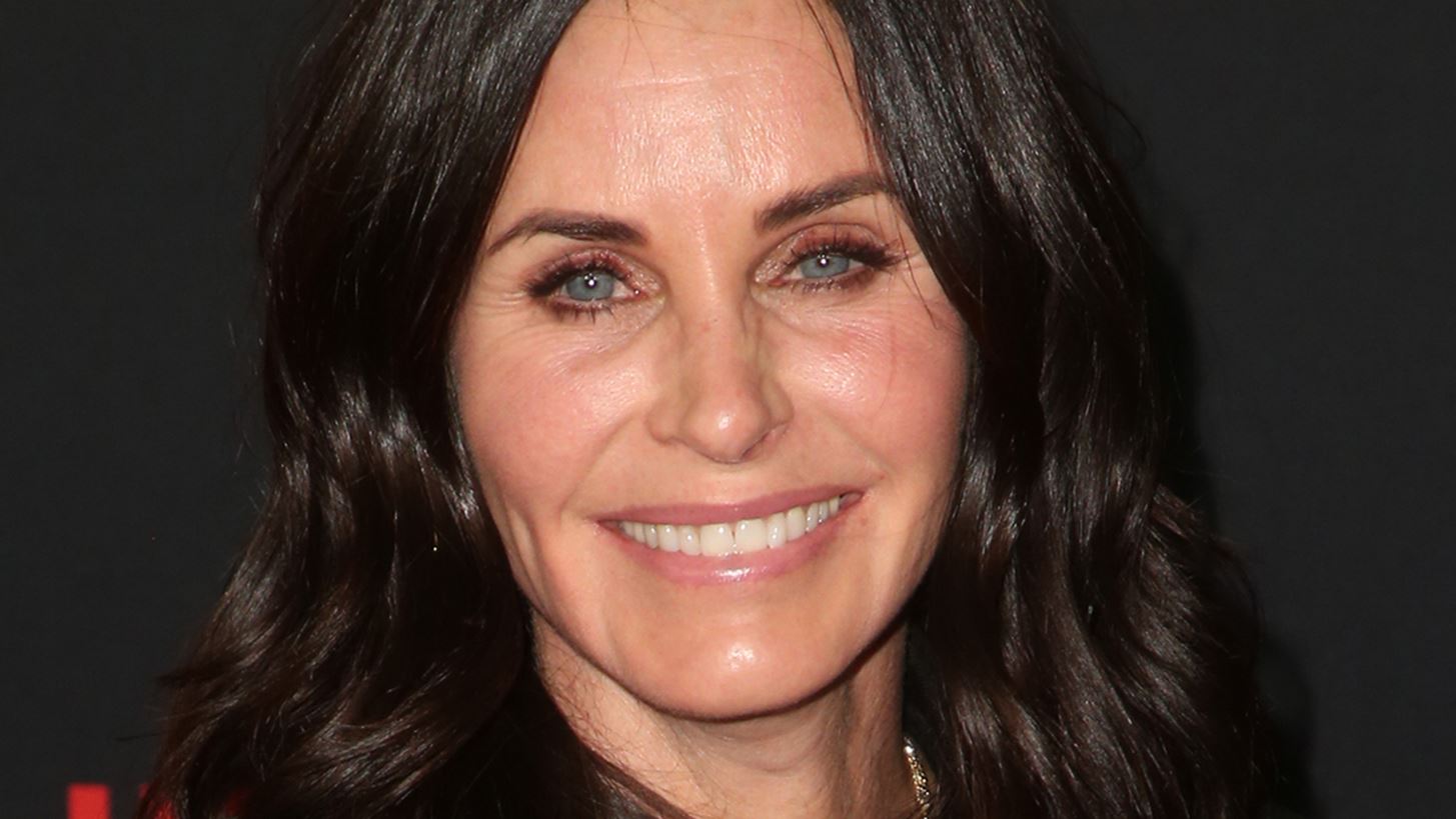 Όλοι συζητούν για το video της Courteney Cox το Halloween