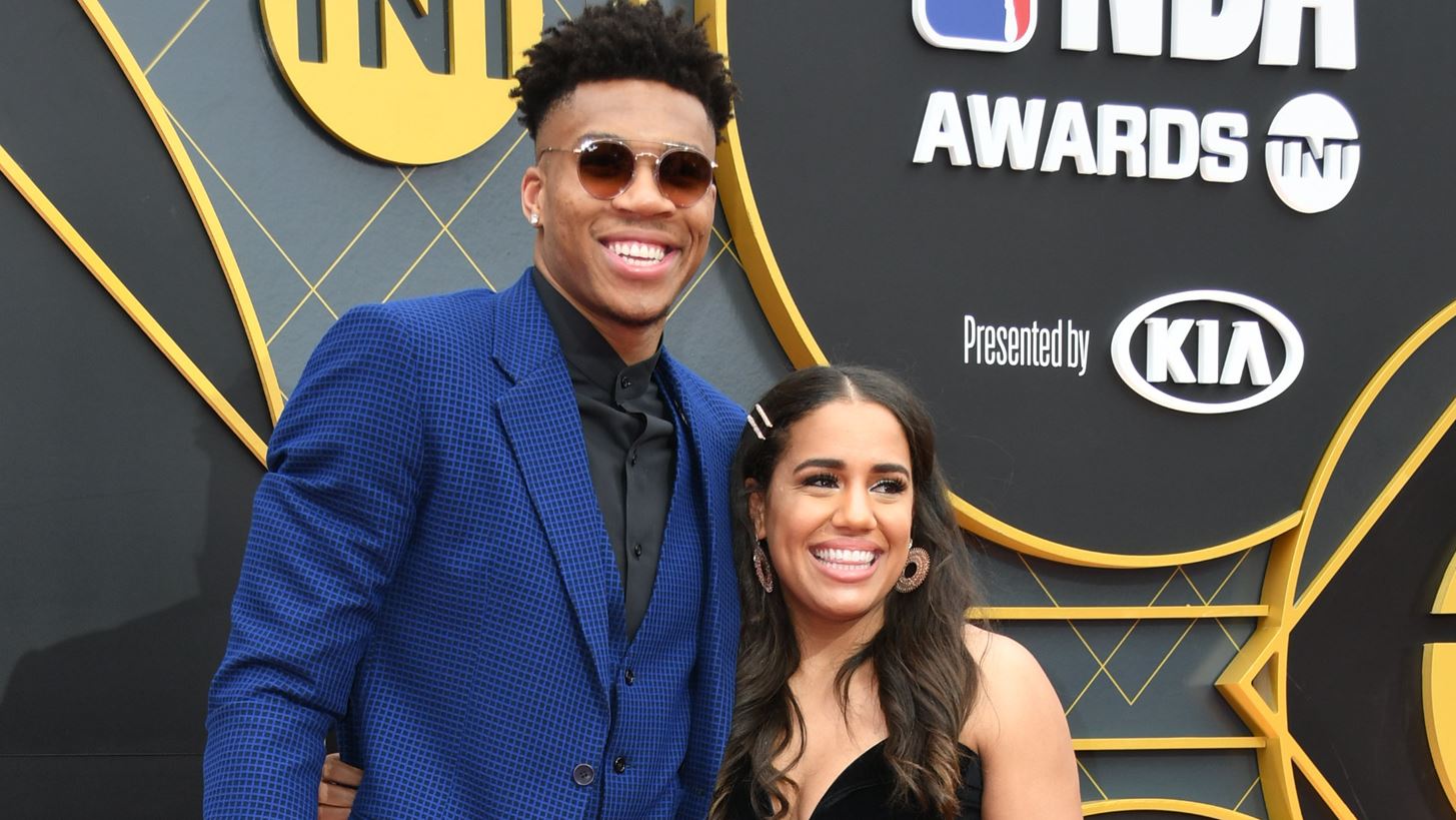 &#x393;&#x3B9;&#x3AC;&#x3BD;&#x3BD;&#x3B7;&#x3C2; &#x391;&#x3BD;&#x3C4;&#x3B5;&#x3C4;&#x3BF;&#x3BA;&#x3BF;&#x3CD;&#x3BD;&#x3BC;&#x3C0;&#x3BF; | &#x391;&#x3C0;&#x3BF;&#x3BA;&#x3AC;&#x3BB;&#x3C5;&#x3C8;&#x3B5; &#x3C0;&#x3BF;&#x3B9;&#x3BF;&#x3C2; &#x3B5;&#x3AF;&#x3BD;&#x3B1;&#x3B9; &#x3BF; &#x3B1;&#x3B3;&#x3B1;&#x3C0;&#x3B7;&#x3BC;&#x3AD;&#x3BD;&#x3BF;&#x3C2; &#x3C4;&#x3BF;&#x3C5; &#x3C4;&#x3C1;&#x3B1;&#x3B3;&#x3BF;&#x3C5;&#x3B4;&#x3B9;&#x3C3;&#x3C4;&#x3AE;&#x3C2;