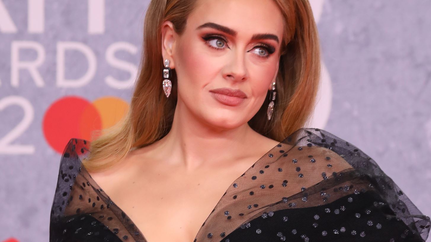 Adele | H &#x3C6;&#x3C9;&#x3C4;&#x3BF;&#x3B3;&#x3C1;&#x3B1;&#x3C6;&#x3AF;&#x3B1; &#x3B1;&#x3C0;&#x3CC; &#x3C4;&#x3BF; &#x3C3;&#x3C0;&#x3AF;&#x3C4;&#x3B9; &#x3C4;&#x3B7;&#x3C2; &#x3C0;&#x3BF;&#x3C5; &#x3C6;&#x3BF;&#x3CD;&#x3BD;&#x3C4;&#x3C9;&#x3C3;&#x3B5; &#x3C4;&#x3B9;&#x3C2; &#x3C6;&#x3AE;&#x3BC;&#x3B5;&#x3C2; &#x3C0;&#x3B5;&#x3C1;&#x3AF; &#x3B3;&#x3AC;&#x3BC;&#x3BF;&#x3C5; &#x3BC;&#x3B5; &#x3C4;&#x3BF;&#x3BD; Rich Paul