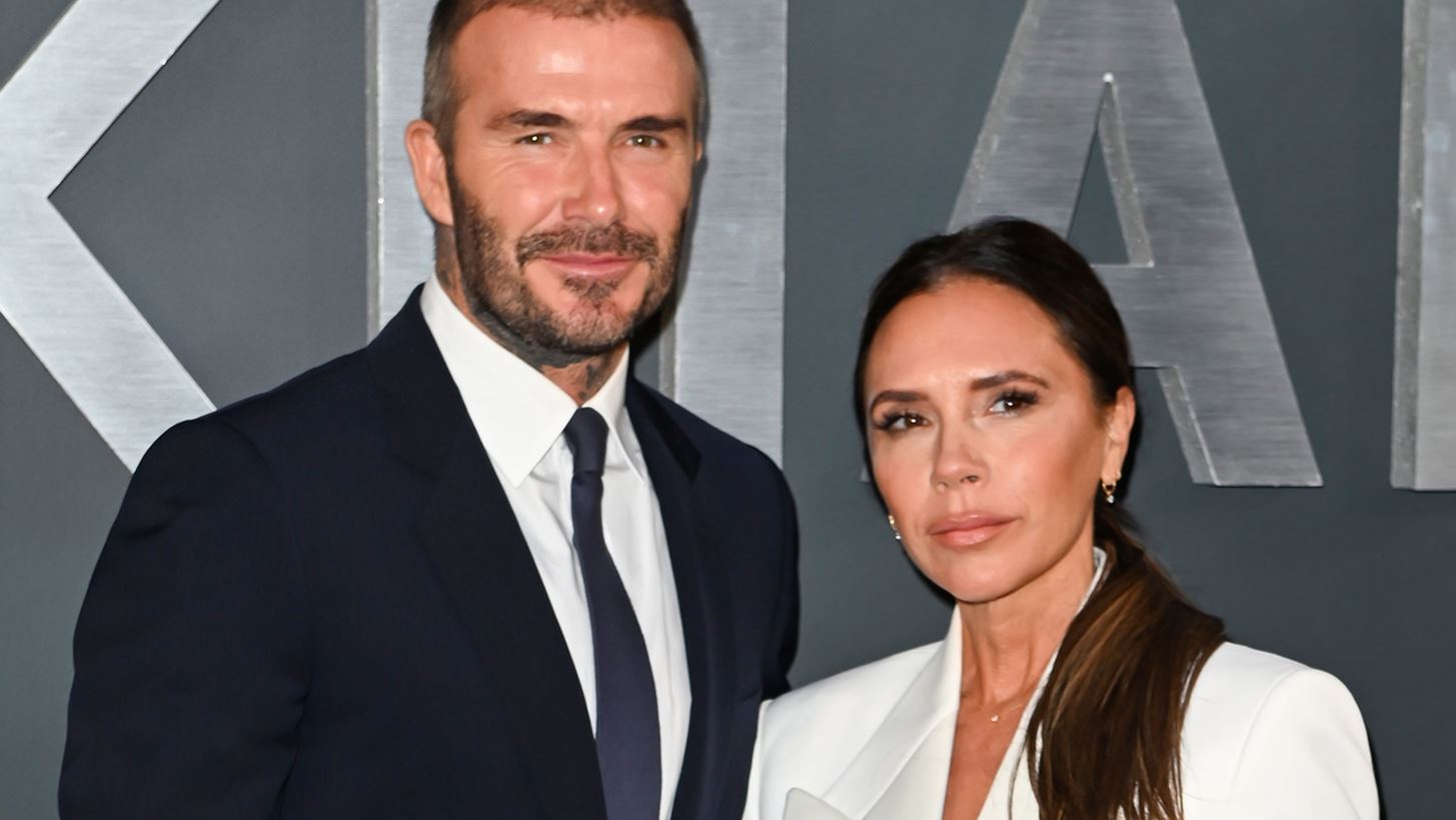 &quot;&#x39D;&#x3B1; &#x3B5;&#x3AF;&#x3C3;&#x3B1;&#x3B9; &#x3B5;&#x3B9;&#x3BB;&#x3B9;&#x3BA;&#x3C1;&#x3B9;&#x3BD;&#x3AE;&#x3C2;&quot; | H Victoria &#x3BA;&#x3B1;&#x3B9; &#x3BF; David Beckham &#x3B5;&#x3C0;&#x3B1;&#x3BD;&#x3B1;&#x3BB;&#x3B1;&#x3BC;&#x3B2;&#x3AC;&#x3BD;&#x3BF;&#x3C5;&#x3BD; &#x3C4;&#x3B7;&#x3BD; viral &#x3C3;&#x3C4;&#x3B9;&#x3B3;&#x3BC;&#x3AE; &#x3C4;&#x3BF;&#x3C5;&#x3C2;