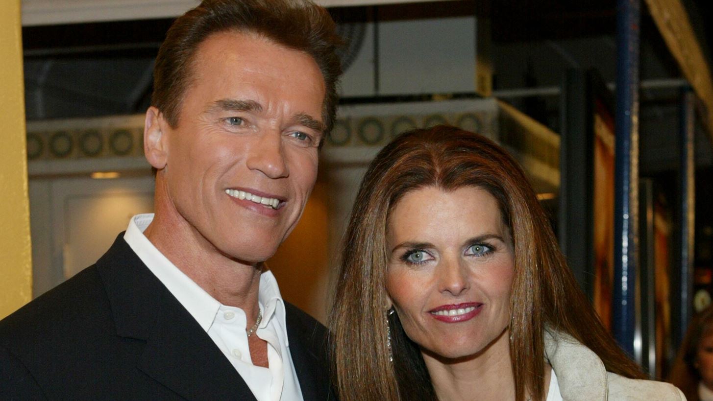&#x39F; Arnold Schwarzenegger &#x3BA;&#x3B1;&#x3B9; &#x3B7; Maria Shriver &#x3B5;&#x3C0;&#x3B9;&#x3C3;&#x3B7;&#x3BC;&#x3BF;&#x3C0;&#x3BF;&#x3B9;&#x3BF;&#x3CD;&#x3BD; &#x3C4;&#x3BF; &#x3B4;&#x3B9;&#x3B1;&#x3B6;&#x3CD;&#x3B3;&#x3B9;&#x3CC; &#x3C4;&#x3BF;&#x3C5;&#x3C2; 10 &#x3C7;&#x3C1;&#x3CC;&#x3BD;&#x3B9;&#x3B1; &#x3BC;&#x3B5;&#x3C4;&#x3AC; &#x3C4;&#x3BF;&#x3BD; &#x3C7;&#x3C9;&#x3C1;&#x3B9;&#x3C3;&#x3BC;&#x3CC; &#x3C4;&#x3BF;&#x3C5;&#x3C2;