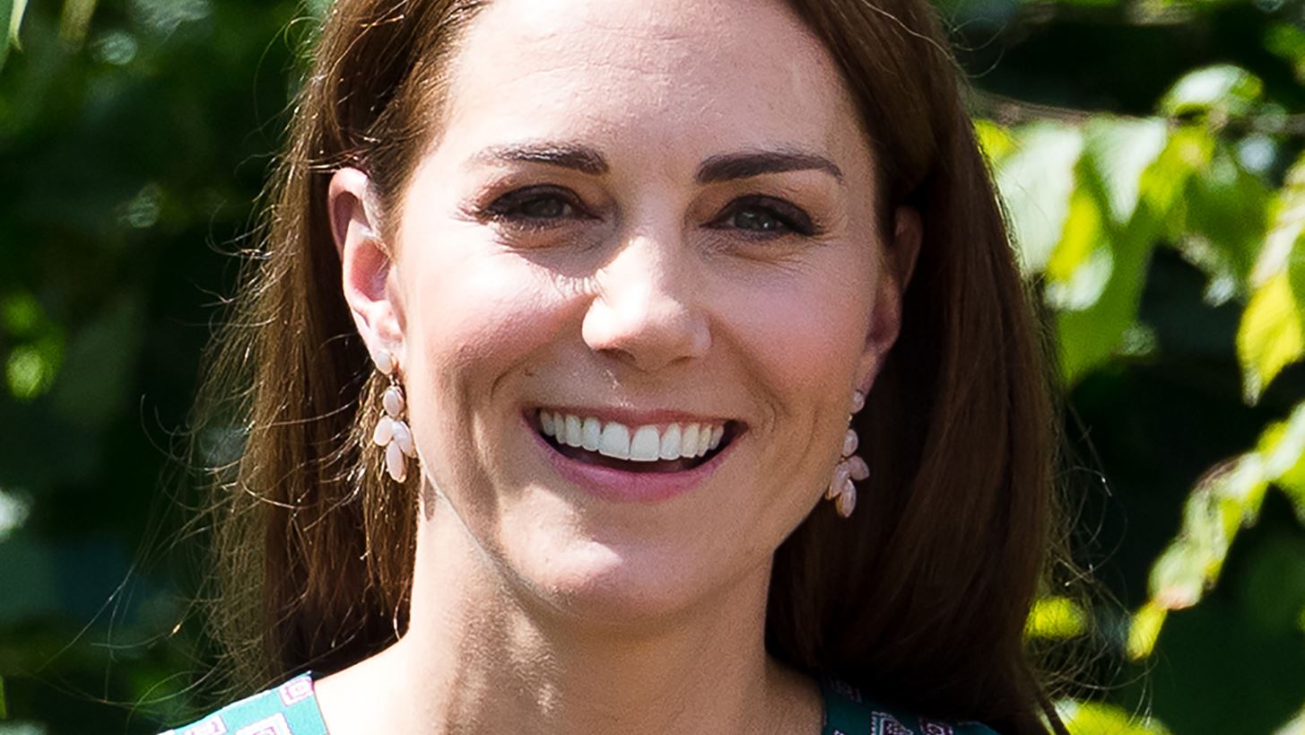 &#x3A4;&#x3BF; &#x3C4;&#x3AD;&#x3BB;&#x3B5;&#x3B9;&#x3BF; &#x3BA;&#x3B1;&#x3BB;&#x3BF;&#x3BA;&#x3B1;&#x3B9;&#x3C1;&#x3B9;&#x3BD;&#x3CC; &#x3C6;&#x3CC;&#x3C1;&#x3B5;&#x3BC;&#x3B1; &#x3C4;&#x3B7;&#x3C2; Kate Middleton &#x3C0;&#x3BF;&#x3C5; &#x3C0;&#x3C1;&#x3AD;&#x3C0;&#x3B5;&#x3B9; &#x3BD;&#x3B1; &#x3B4;&#x3B5;&#x3B9;&#x3C2;