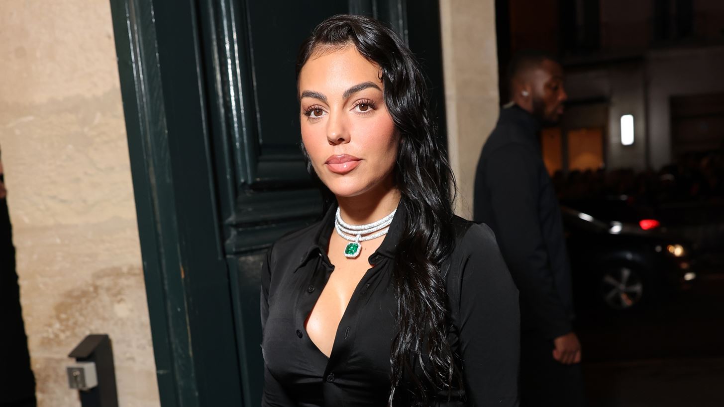 &#x397; &#x3BA;&#x3AF;&#x3BD;&#x3B7;&#x3C3;&#x3B7; &#x3C4;&#x3B7;&#x3C2; Georgina Rodriguez &#x3C0;&#x3BF;&#x3C5; &#x3C0;&#x3C5;&#x3C1;&#x3BF;&#x3B4;&#x3CC;&#x3C4;&#x3B7;&#x3C3;&#x3B5; &#x3C6;&#x3AE;&#x3BC;&#x3B5;&#x3C2; &#x3B5;&#x3B3;&#x3BA;&#x3C5;&#x3BC;&#x3BF;&#x3C3;&#x3CD;&#x3BD;&#x3B7;&#x3C2;