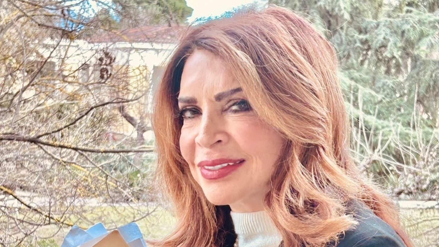 &quot;&#x397; &#x3B3;&#x3C5;&#x3BD;&#x3B1;&#x3AF;&#x3BA;&#x3B1; &#x3C0;&#x3AF;&#x3C3;&#x3C9; &#x3B1;&#x3C0;&#x3CC; &#x3C4;&#x3BF;&#x3BD; &#x388;&#x3BB;&#x3B3;&#x3B9;&#x3BD;&quot; | &#x39D;&#x3C4;&#x3BF;&#x3BA;&#x3B9;&#x3BC;&#x3B1;&#x3BD;&#x3C4;&#x3AD;&#x3C1; &#x3B3;&#x3B9;&#x3B1; &#x3C4;&#x3B7; &#x3B6;&#x3C9;&#x3AE; &#x3C4;&#x3B7;&#x3C2; &#x39B;&#x3B1;&#x3AF;&#x3B4;&#x3B7;&#x3C2; &#x388;&#x3BB;&#x3B3;&#x3B9;&#x3BD;, &#x3C3;&#x3B5; &#x3C3;&#x3B5;&#x3BD;&#x3AC;&#x3C1;&#x3B9;&#x3BF; &#x39C;&#x3B9;&#x3BC;&#x3AE;&#x3C2; &#x39D;&#x3C4;&#x3B5;&#x3BD;&#x3AF;&#x3C3;&#x3B7; &#x3BA;&#x3B1;&#x3B9; &#x3C3;&#x3BA;&#x3B7;&#x3BD;&#x3BF;&#x3B8;&#x3B5;&#x3C3;&#x3AF;&#x3B1; &#x39A;&#x3B1;&#x3C4;&#x3B5;&#x3C1;&#x3AF;&#x3BD;&#x3B1;&#x3C2; &#x395;&#x3C5;&#x3B1;&#x3B3;&#x3B3;&#x3B5;&#x3BB;&#x3AC;&#x3BA;&#x3BF;&#x3C5;