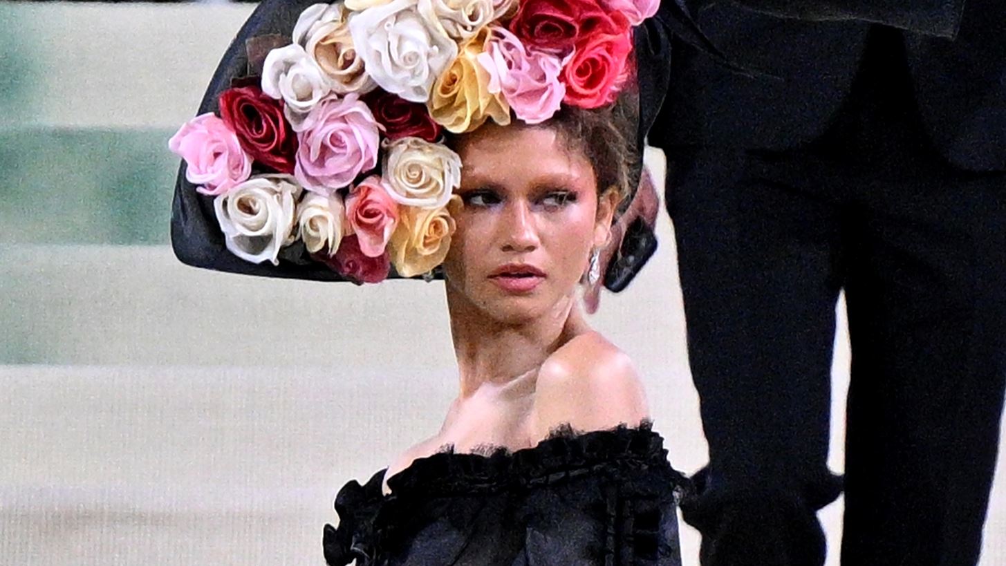 &#x39F;&#x3B9; &#x3B7;&#x3C7;&#x3B7;&#x3C1;&#x3AD;&#x3C2; &#x3B1;&#x3C0;&#x3BF;&#x3C5;&#x3C3;&#x3AF;&#x3B5;&#x3C2; &#x3C4;&#x3BF;&#x3C5; Met Gala 2024
