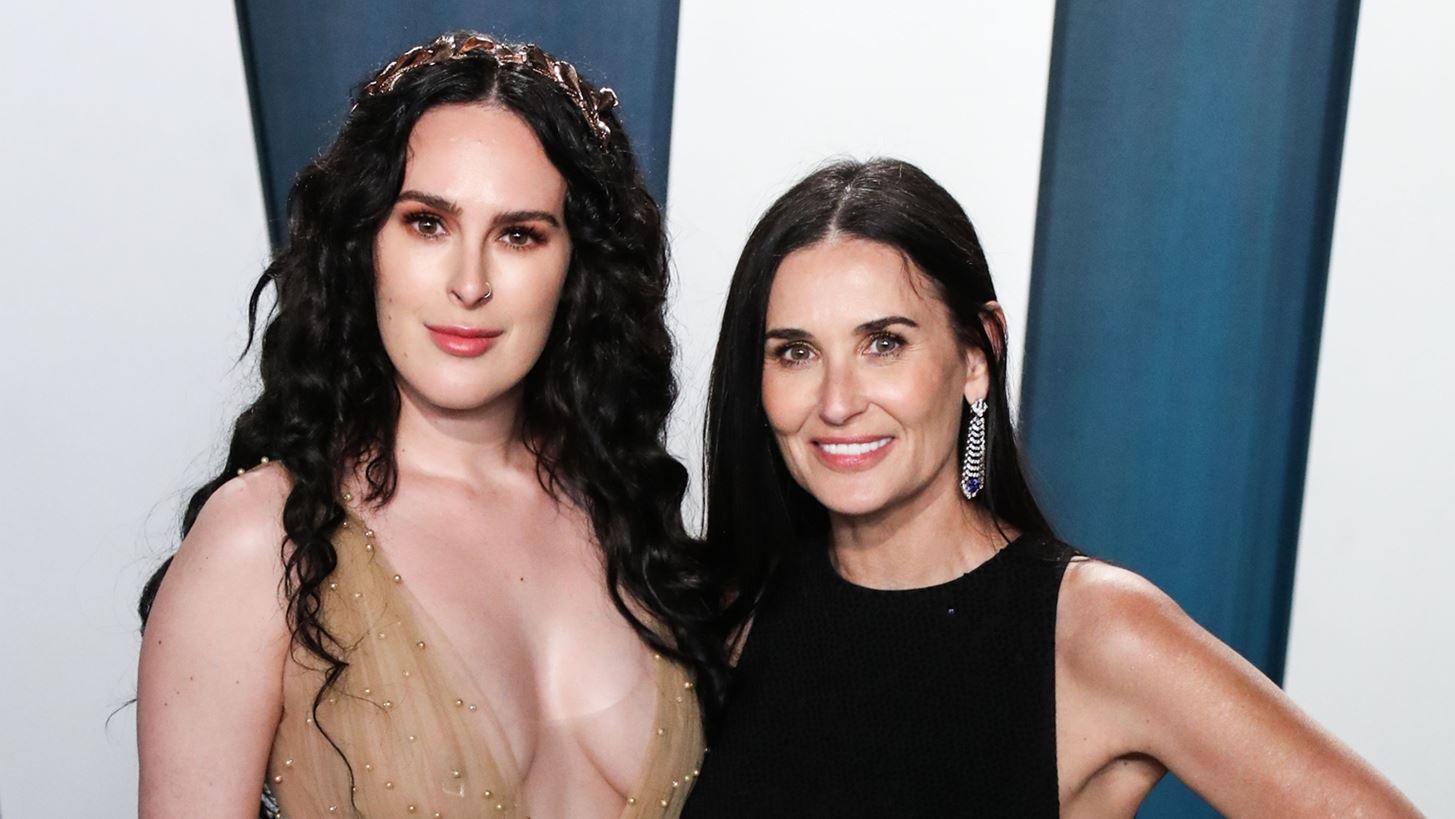 &#x397; Demi Moore &#x3AD;&#x3B3;&#x3B9;&#x3BD;&#x3B5; &#x3B5;&#x3C0;&#x3AF;&#x3C3;&#x3B7;&#x3BC;&#x3B1; &#x3B3;&#x3B9;&#x3B1;&#x3B3;&#x3B9;&#x3AC; | &#x397; &#x3BA;&#x3CC;&#x3C1;&#x3B7; &#x3C4;&#x3B7;&#x3C2;, Rumer Willis, &#x3AD;&#x3C6;&#x3B5;&#x3C1;&#x3B5; &#x3C3;&#x3C4;&#x3BF;&#x3BD; &#x3BA;&#x3CC;&#x3C3;&#x3BC;&#x3BF; &#x3C4;&#x3BF; &#x3C0;&#x3C1;&#x3CE;&#x3C4;&#x3BF; &#x3C4;&#x3B7;&#x3C2; &#x3C0;&#x3B1;&#x3B9;&#x3B4;&#x3AF;