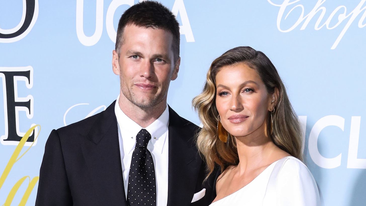 &#x39F; Tom Brady &#x3B1;&#x3C0;&#x3BF;&#x3C3;&#x3CD;&#x3C1;&#x3B5;&#x3C4;&#x3B1;&#x3B9; - &#x3C3;&#x3C4;&#x27; &#x3B1;&#x3BB;&#x3AE;&#x3B8;&#x3B5;&#x3B9;&#x3B1; &#x3B1;&#x3C5;&#x3C4;&#x3AE; &#x3C4;&#x3B7; &#x3C6;&#x3BF;&#x3C1;&#x3AC; - &#x3B1;&#x3C0;&#x3CC; &#x3C4;&#x3BF; football