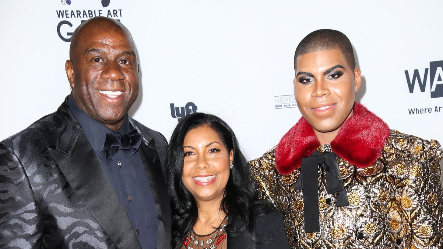 &quot;&#x39F; &#x3B3;&#x3B9;&#x3BF;&#x3C2; &#x3BC;&#x3BF;&#x3C5; &#x3BC;&#x3B5; &#x3AC;&#x3BB;&#x3BB;&#x3B1;&#x3BE;&#x3B5;&quot; | &#x3A0;&#x3CE;&#x3C2; &#x3BF; Magic Johnson &#x3B1;&#x3C0;&#x3BF;&#x3B4;&#x3AD;&#x3C7;&#x3B8;&#x3B7;&#x3BA;&#x3B5; &#x3C4;&#x3B7; &#x3C3;&#x3B5;&#x3BE;&#x3BF;&#x3C5;&#x3B1;&#x3BB;&#x3B9;&#x3BA;&#x3CC;&#x3C4;&#x3B7;&#x3C4;&#x3B1; &#x3C4;&#x3BF;&#x3C5; EJ