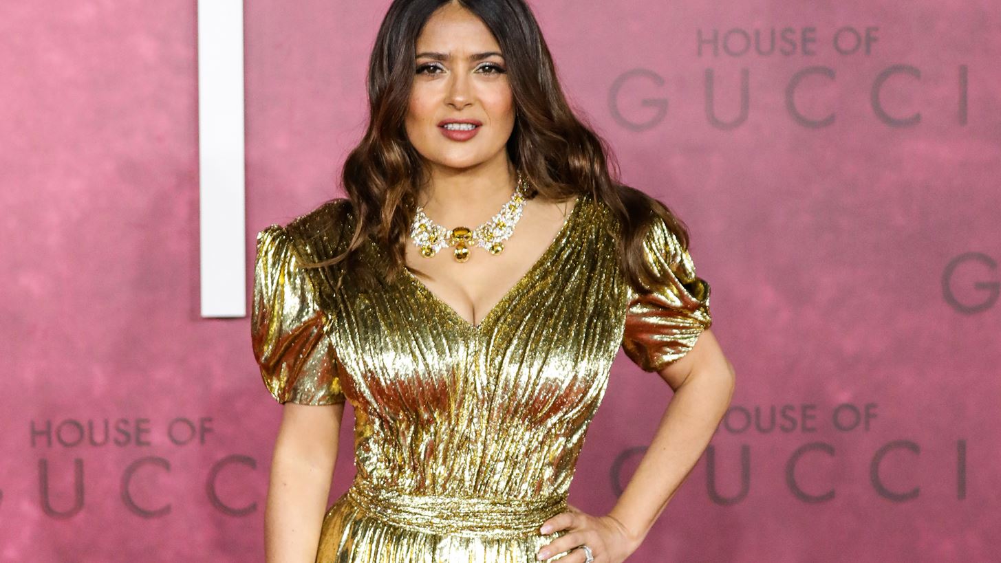 Salma Hayek | H &#x3B1;&#x3C0;&#x3AF;&#x3C3;&#x3C4;&#x3B5;&#x3C5;&#x3C4;&#x3B7; selfie &#x3C7;&#x3C9;&#x3C1;&#x3AF;&#x3C2; &#x3BC;&#x3B1;&#x3BA;&#x3B9;&#x3B3;&#x3B9;&#x3AC;&#x3B6; &#x3C3;&#x3C4;&#x3B7;&#x3BD; &#x3C0;&#x3B1;&#x3C1;&#x3B1;&#x3BB;&#x3AF;&#x3B1;