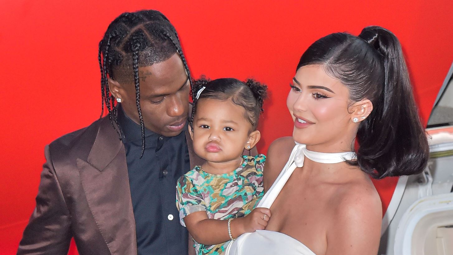 &#x397; 24&#x3C7;&#x3C1;&#x3BF;&#x3BD;&#x3B7; &#x3B4;&#x3B9;&#x3C3;&#x3B5;&#x3BA;&#x3B1;&#x3C4;&#x3BF;&#x3BC;&#x3BC;&#x3C5;&#x3C1;&#x3B9;&#x3BF;&#x3CD;&#x3C7;&#x3BF;&#x3C2; Kylie Jenner &#x3B5;&#x3AF;&#x3BD;&#x3B1;&#x3B9; &#x3AD;&#x3B3;&#x3BA;&#x3C5;&#x3BF;&#x3C2; &#x3B3;&#x3B9;&#x3B1; &#x3B4;&#x3B5;&#x3CD;&#x3C4;&#x3B5;&#x3C1;&#x3B7; &#x3C6;&#x3BF;&#x3C1;&#x3AC;