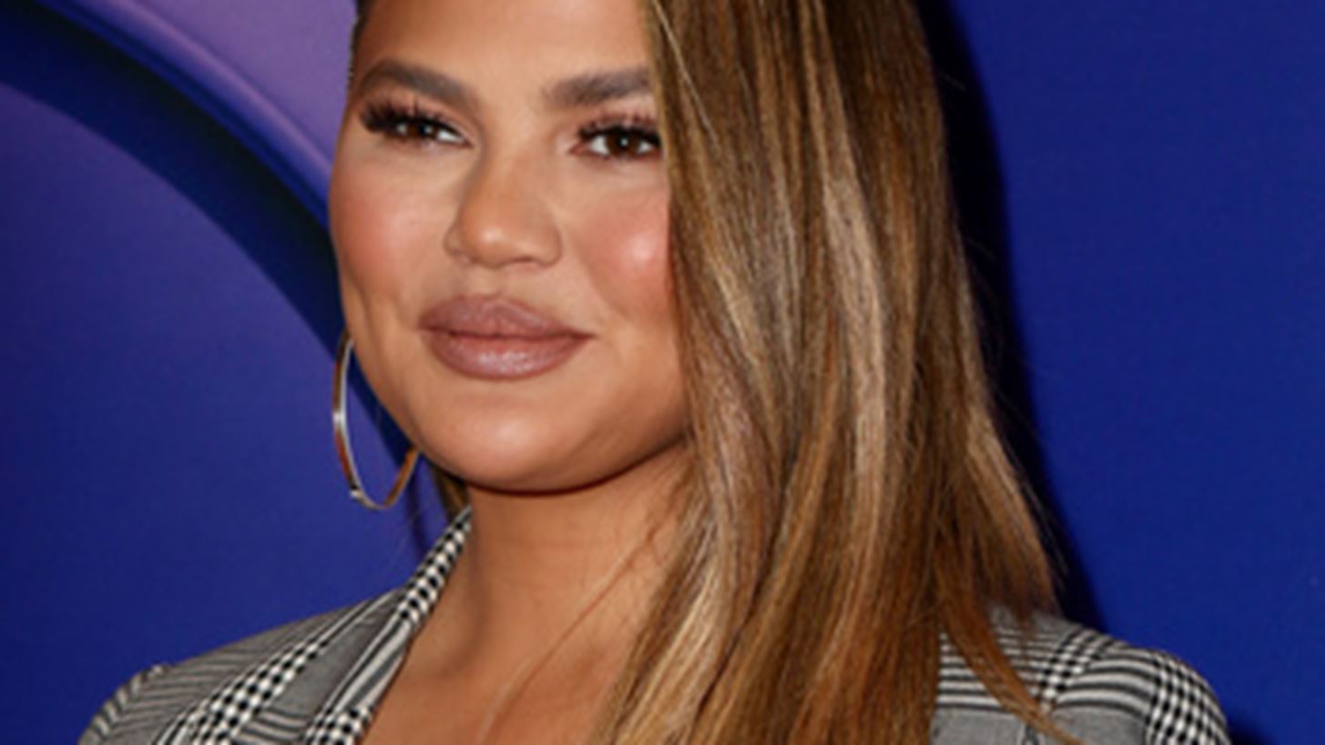 Chrissy Teigen | &#x394;&#x3B7;&#x3BC;&#x3BF;&#x3C3;&#x3AF;&#x3B5;&#x3C5;&#x3C3;&#x3B5; &#x3C4;&#x3B7;&#x3BD; &#x3C0;&#x3C1;&#x3CE;&#x3C4;&#x3B7; &#x3C6;&#x3C9;&#x3C4;&#x3BF;&#x3B3;&#x3C1;&#x3B1;&#x3C6;&#x3AF;&#x3B1; &#x3C4;&#x3B7;&#x3C2; &#x3BD;&#x3B5;&#x3BF;&#x3B3;&#x3AD;&#x3BD;&#x3BD;&#x3B7;&#x3C4;&#x3B7;&#x3C2; &#x3BA;&#x3CC;&#x3C1;&#x3B7;&#x3C2; &#x3C4;&#x3B7;&#x3C2;