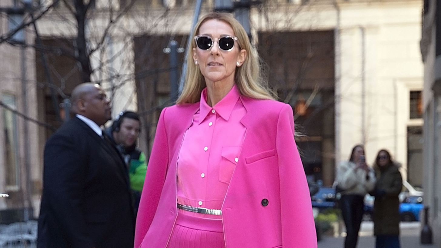 C&#xE9;line Dion | &#x3A0;&#x3C1;&#x3CE;&#x3C4;&#x3B7; &#x3B4;&#x3B7;&#x3BC;&#x3CC;&#x3C3;&#x3B9;&#x3B1; &#x3B5;&#x3BC;&#x3C6;&#x3AC;&#x3BD;&#x3B9;&#x3C3;&#x3B7; &#x3BC;&#x3B5;&#x3C4;&#x3AC; &#x3B1;&#x3C0;&#x3CC; 3,5 &#x3C7;&#x3C1;&#x3CC;&#x3BD;&#x3B9;&#x3B1; &#x3B1;&#x3C0;&#x3BF;&#x3C5;&#x3C3;&#x3AF;&#x3B1;&#x3C2;