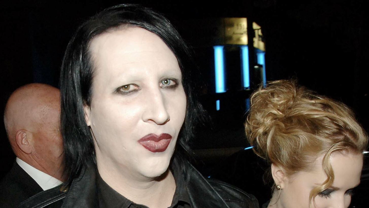 Marilyn Manson | &#x388;&#x3BD;&#x3C4;&#x3B1;&#x3BB;&#x3BC;&#x3B1; &#x3C3;&#x3CD;&#x3BB;&#x3BB;&#x3B7;&#x3C8;&#x3B7;&#x3C2; &#x3B3;&#x3B9;&#x3B1; &#x3C4;&#x3BF;&#x3BD; &#x3B4;&#x3B9;&#x3AC;&#x3C3;&#x3B7;&#x3BC;&#x3BF; &#x3C1;&#x3BF;&#x3BA; &#x3C3;&#x3C4;&#x3B1;&#x3C1;