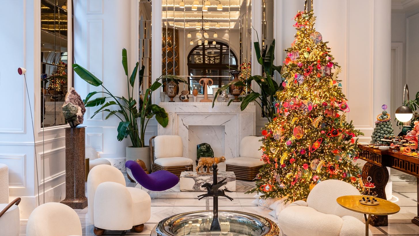 SUPERNOVA γιορτές στο THE DOLLI | Ζήσε τη λάμψη των γιορτών στην πιο εκρηκτική της μορφή