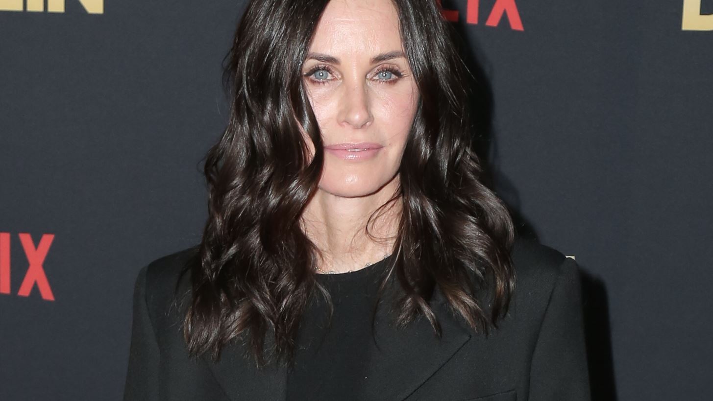 Courteney Cox | &#x3A4;&#x3BF; photobombing &#x3C3;&#x3B5; fans &#x3C4;&#x3C9;&#x3BD; &#x27;Friends&#x27;