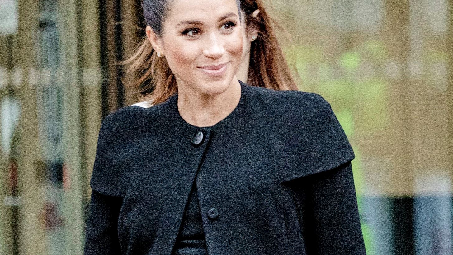 &#x397; &#x3BD;&#x3AD;&#x3B1; total black &#x3B5;&#x3BC;&#x3C6;&#x3AC;&#x3BD;&#x3B9;&#x3C3;&#x3B7; &#x3C4;&#x3B7;&#x3C2; Meghan Markle