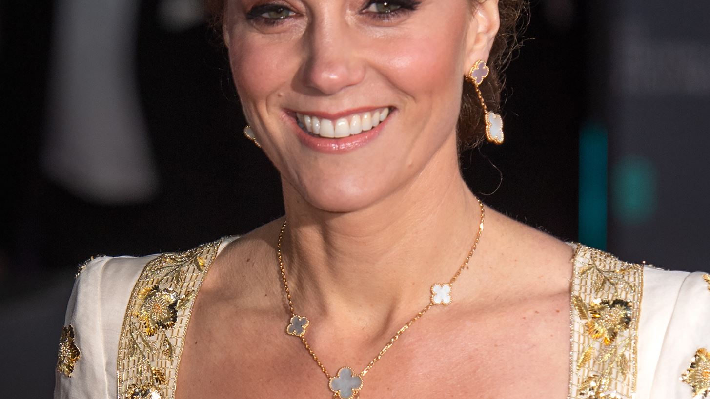 &#x3A4;&#x3BF; hack &#x3C4;&#x3B7;&#x3C2; Kate Middleton &#x3B3;&#x3B9;&#x3B1; &#x3BD;&#x3B1; &#x3BC;&#x3B7;&#x3BD; &#x3C6;&#x3B1;&#x3AF;&#x3BD;&#x3BF;&#x3BD;&#x3C4;&#x3B1;&#x3B9; &#x3BF;&#x3B9; &#x3C4;&#x3B9;&#x3C1;&#x3AC;&#x3BD;&#x3C4;&#x3B5;&#x3C2; &#x3C4;&#x3BF;&#x3C5; &#x3C3;&#x3BF;&#x3C5;&#x3C4;&#x3B9;&#x3AD;&#x3BD;