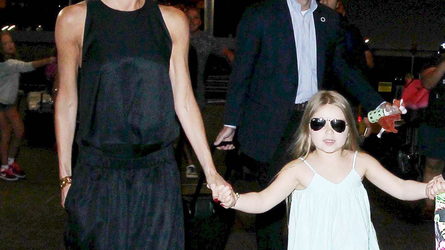 &#x397; &#x3BC;&#x3B9;&#x3BA;&#x3C1;&#x3AE; Harper Beckham &#x3AD;&#x3B3;&#x3B9;&#x3BD;&#x3B5; &#x3C3;&#x3C7;&#x3B5;&#x3B4;&#x3B9;&#x3AC;&#x3C3;&#x3C4;&#x3C1;&#x3B9;&#x3B1; &#x3BC;&#x3CC;&#x3B4;&#x3B1;&#x3C2;