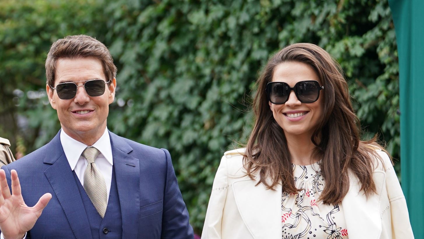 Tom Cruise | &#x397; &#x3BA;&#x3BF;&#x3B9;&#x3BD;&#x3AE; &#x3B5;&#x3BC;&#x3C6;&#x3AC;&#x3BD;&#x3B9;&#x3C3;&#x3B7; &#x3BC;&#x3B5; &#x3C4;&#x3B7;&#x3BD; Hayley Atwell &#x3C3;&#x3C4;&#x3BF; Wimbledon