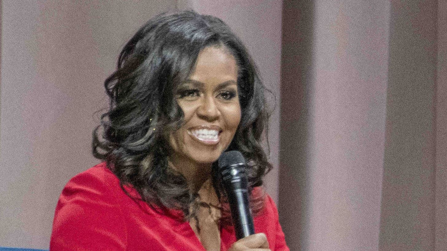 Michelle Obama | &#x39A;&#x3C5;&#x3BA;&#x3BB;&#x3BF;&#x3C6;&#x3CC;&#x3C1;&#x3B7;&#x3C3;&#x3B5; (&#x3BA;&#x3B1;&#x3B9; &#x3C3;&#x3C4;&#x3B1; &#x3B5;&#x3BB;&#x3BB;&#x3B7;&#x3BD;&#x3B9;&#x3BA;&#x3AC;) &#x3C4;&#x3BF; &#x3BD;&#x3AD;&#x3BF; &#x3B2;&#x3B9;&#x3B2;&#x3BB;&#x3AF;&#x3BF; &#x3C4;&#x3B7;&#x3C2;