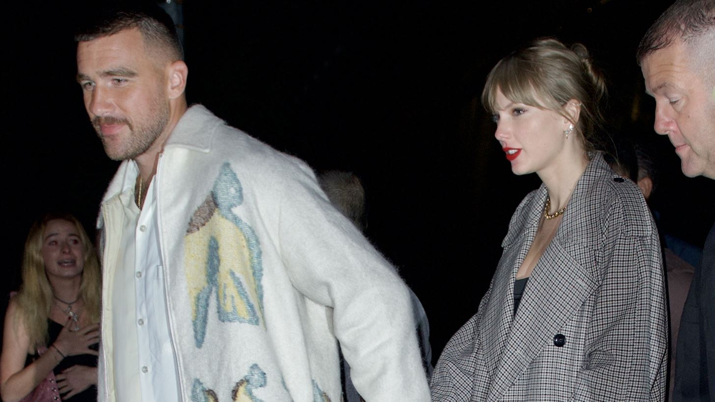 Taylor Swift - Travis Kelce | &#x3A4;&#x3BF; &#x3C0;&#x3B1;&#x3B8;&#x3B9;&#x3B1;&#x3C3;&#x3BC;&#x3AD;&#x3BD;&#x3BF; &#x3C6;&#x3B9;&#x3BB;&#x3AF; &#x3C0;&#x3BF;&#x3C5; &#x3B1;&#x3BD;&#x3C4;&#x3AC;&#x3BB;&#x3BB;&#x3B1;&#x3BE;&#x3B1;&#x3BD; &#x3C3;&#x3B5; &#x3C0;&#x3C1;&#x3C9;&#x3C4;&#x3BF;&#x3C7;&#x3C1;&#x3BF;&#x3BD;&#x3B9;&#x3AC;&#x3C4;&#x3B9;&#x3BA;&#x3BF; &#x3C0;&#x3AC;&#x3C1;&#x3C4;&#x3B9;