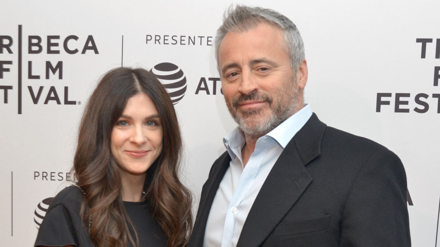 &#x39F; Matt LeBlanc &#x3C7;&#x3CE;&#x3C1;&#x3B9;&#x3C3;&#x3B5; &#x3C0;&#x3C1;&#x3B9;&#x3BD; &#x3B1;&#x3C0;&#x3CC; &#x3AD;&#x3BD;&#x3B1;&#x3BD; &#x3C7;&#x3C1;&#x3CC;&#x3BD;&#x3BF; &#x3BA;&#x3B1;&#x3B9; &#x3BA;&#x3B1;&#x3BD;&#x3B5;&#x3AF;&#x3C2; &#x3B4;&#x3B5;&#x3BD; &#x3C4;&#x3BF; &#x3C0;&#x3AE;&#x3C1;&#x3B5; &#x3C7;&#x3B1;&#x3BC;&#x3C0;&#x3AC;&#x3C1;&#x3B9;