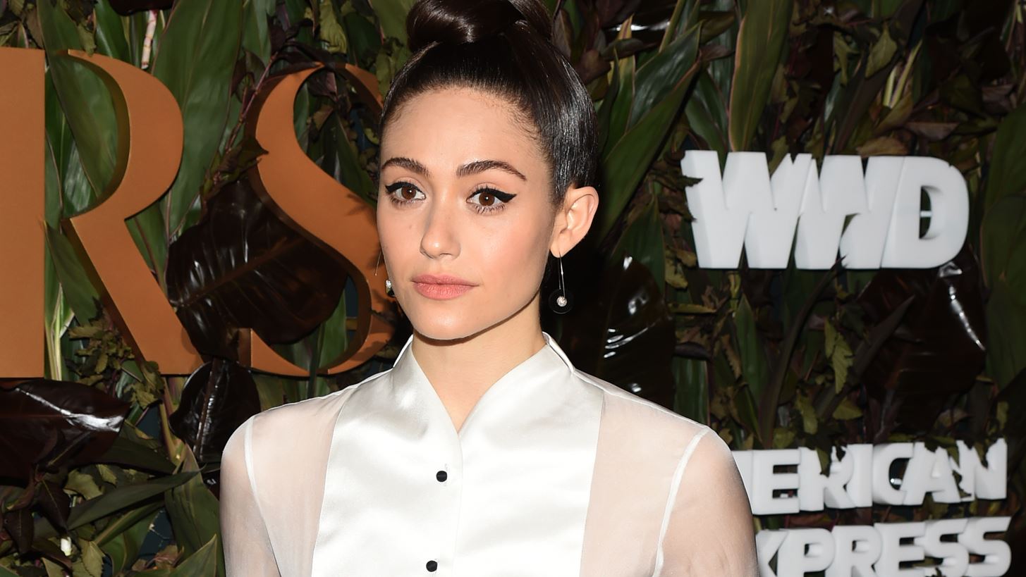 &#x397; Emmy Rossum &#x3B1;&#x3BD;&#x3B1;&#x3BA;&#x3BF;&#x3AF;&#x3BD;&#x3C9;&#x3C3;&#x3B5; &#x3C0;&#x3C9;&#x3C2; &#x3AD;&#x3B3;&#x3B9;&#x3BD;&#x3B5; &#x3BC;&#x3B1;&#x3BC;&#x3AC;