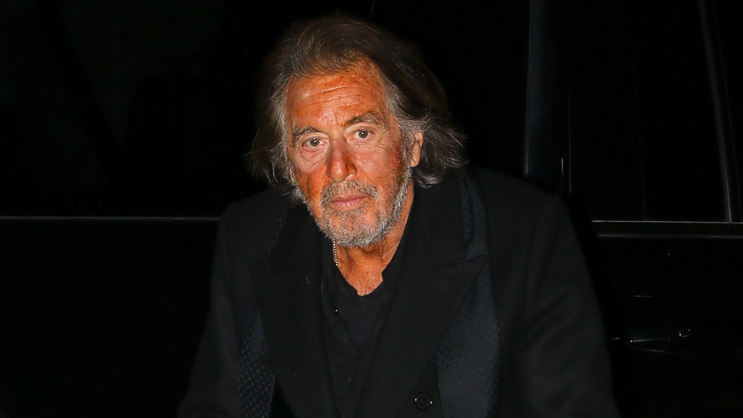 Ο Al Pacino σπάει τη σιωπή του για το παιδί που περιμένει