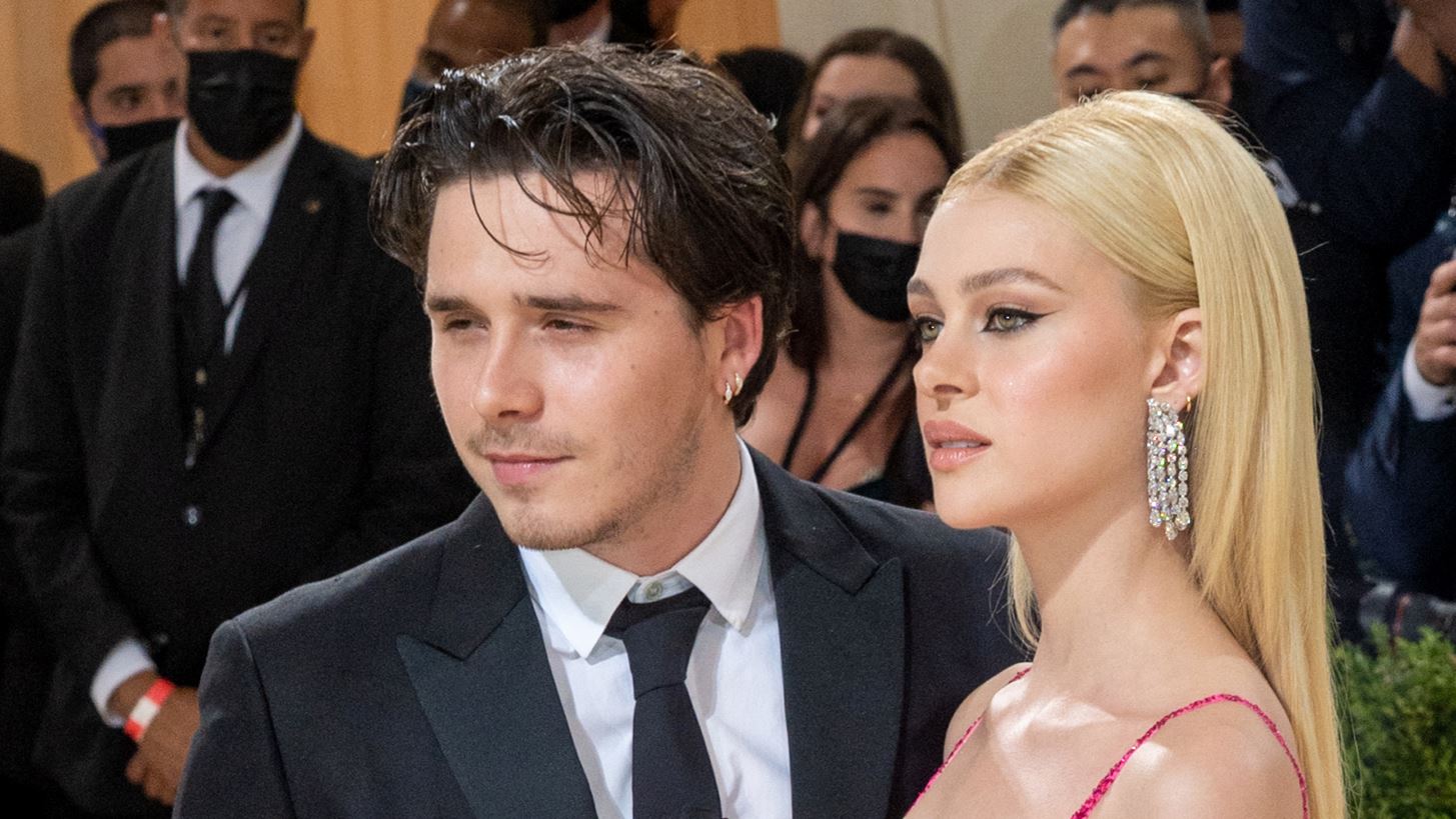 &#x397; Superdry &#x3AD;&#x3BB;&#x3C5;&#x3C3;&#x3B5; &#x3C4;&#x3B7; &#x3C3;&#x3C5;&#x3BD;&#x3B5;&#x3C1;&#x3B3;&#x3B1;&#x3C3;&#x3AF;&#x3B1; &#x3C4;&#x3B7;&#x3C2; &#x3BC;&#x3B5; &#x3C4;&#x3BF;&#x3BD; Brooklyn Beckham