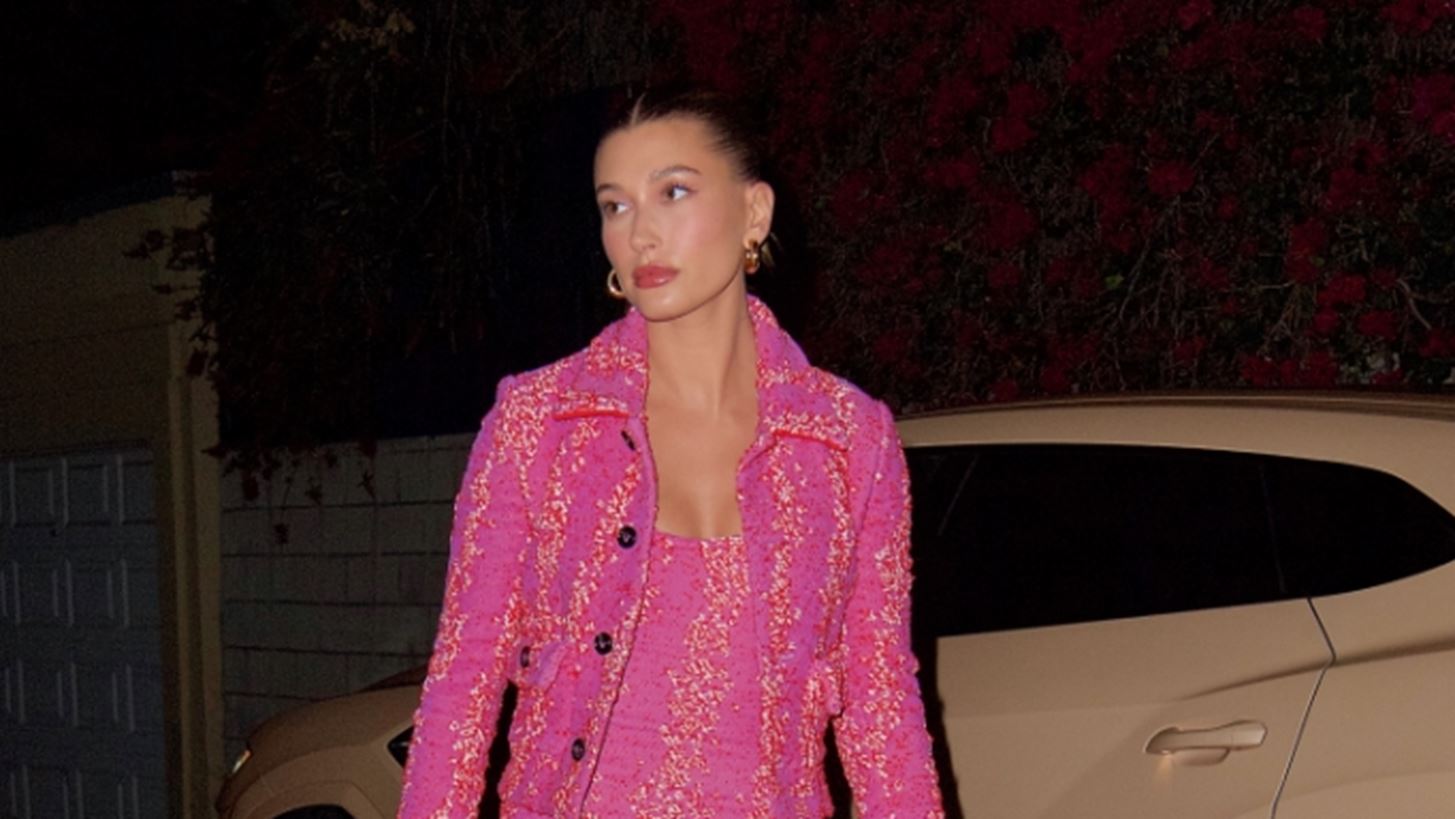 Hailey Bieber | &#x391;&#x3C0;&#x3BF;&#x3BA;&#x3B1;&#x3BB;&#x3C5;&#x3C8;&#x3B5; &#x3CC;&#x3BB;&#x3B1; &#x3C4;&#x3B1; &#x3BC;&#x3C5;&#x3C3;&#x3C4;&#x3B9;&#x3BA;&#x3AC; &#x3B3;&#x3B9;&#x3B1; &#x3C4;&#x3B7;&#x3BD; glam &#x3C0;&#x3C1;&#x3BF;&#x3B5;&#x3C4;&#x3BF;&#x3B9;&#x3BC;&#x3B1;&#x3C3;&#x3AF;&#x3B1; &#x3C4;&#x3B7;&#x3C2;