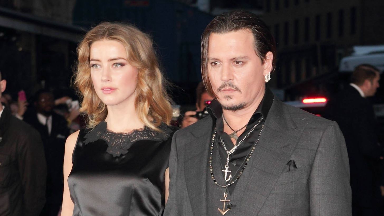 &#x3A0;&#x3CC;&#x3C3;&#x3B7; &#x3B6;&#x3B7;&#x3BC;&#x3B9;&#x3AC; &#x3AD;&#x3BA;&#x3B1;&#x3BD;&#x3B5; (&#x3C3;&#x3C4;&#x27; &#x3B1;&#x3BB;&#x3AE;&#x3B8;&#x3B5;&#x3B9;&#x3B1;) &#x3B7; &#x3C5;&#x3C0;&#x3CC;&#x3B8;&#x3B5;&#x3C3;&#x3B7; &#x3C4;&#x3B7;&#x3C2; Amber Heard &#x3C3;&#x3C4;&#x3B7;&#x3BD; &#x3BA;&#x3B1;&#x3C1;&#x3B9;&#x3AD;&#x3C1;&#x3B1; &#x3C4;&#x3BF;&#x3C5; Johnny Depp;